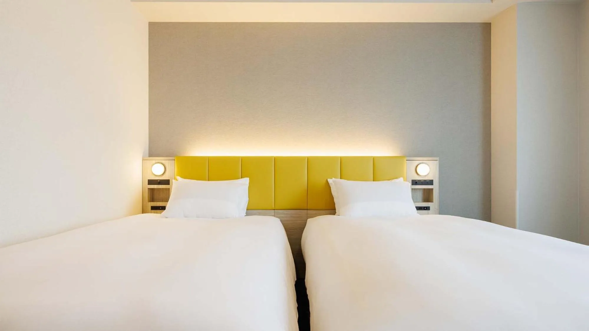 Bed in JR-East Hotel Mets Tachikawa