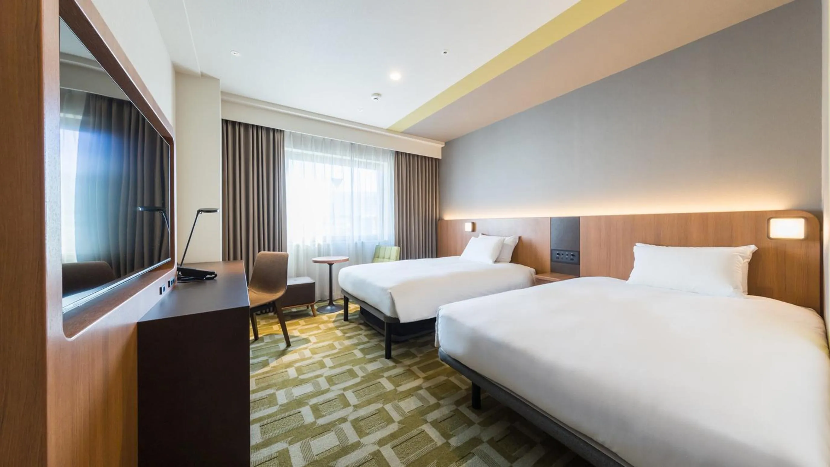 Bed in JR-East Hotel Mets Akabane