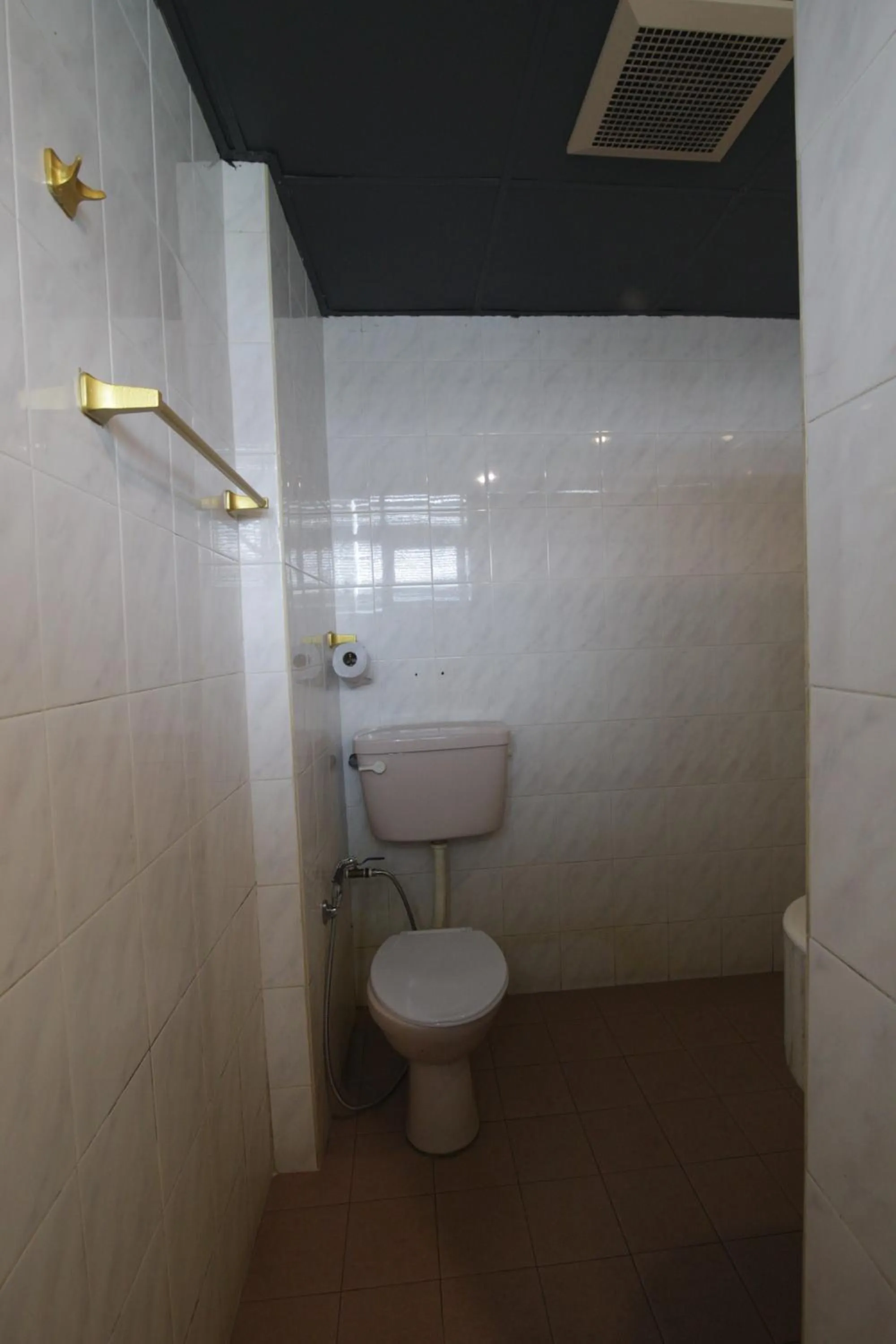 Toilet in G CITY HOTEL