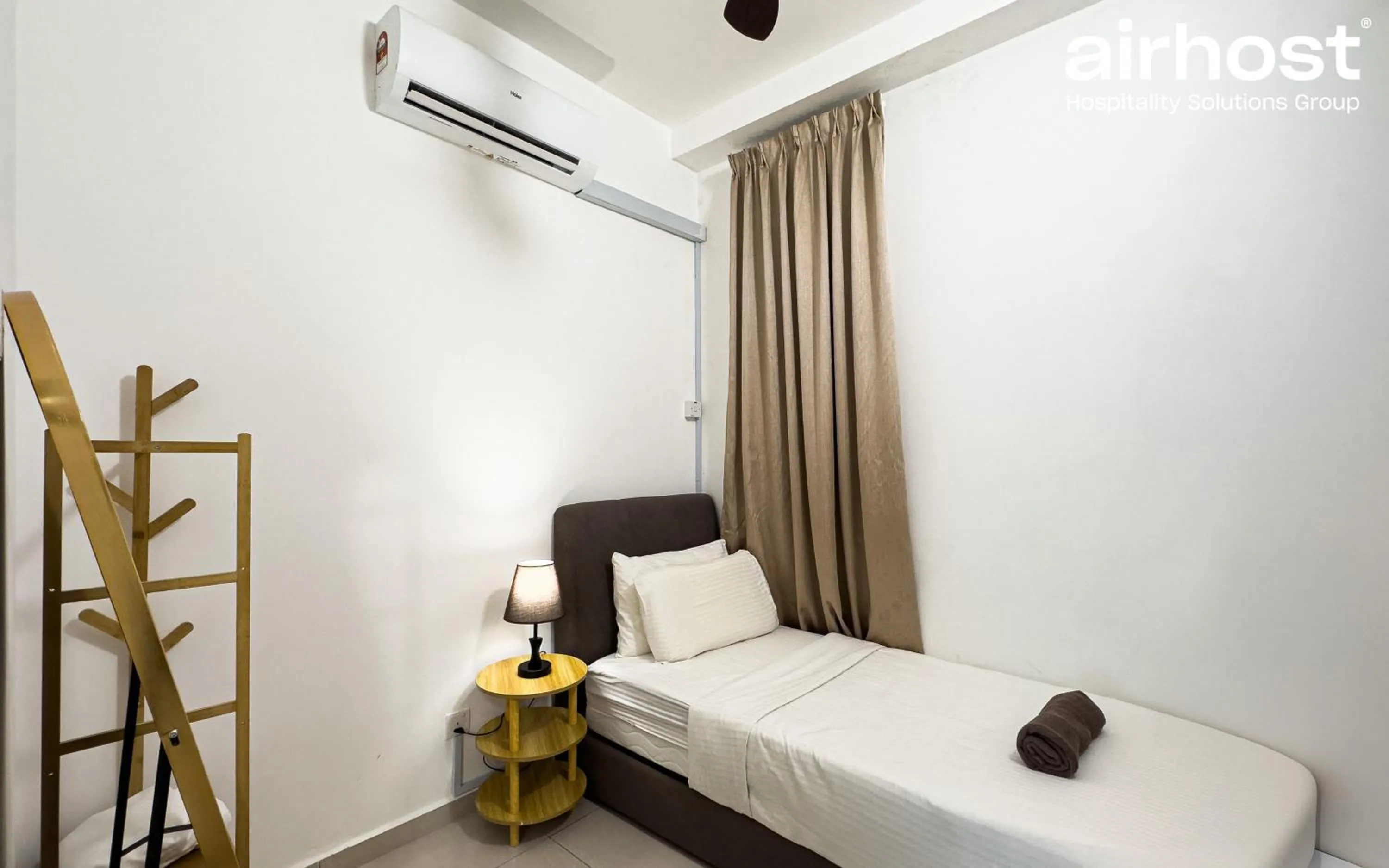 Bed in Legasi Kampung Baru by Airhost