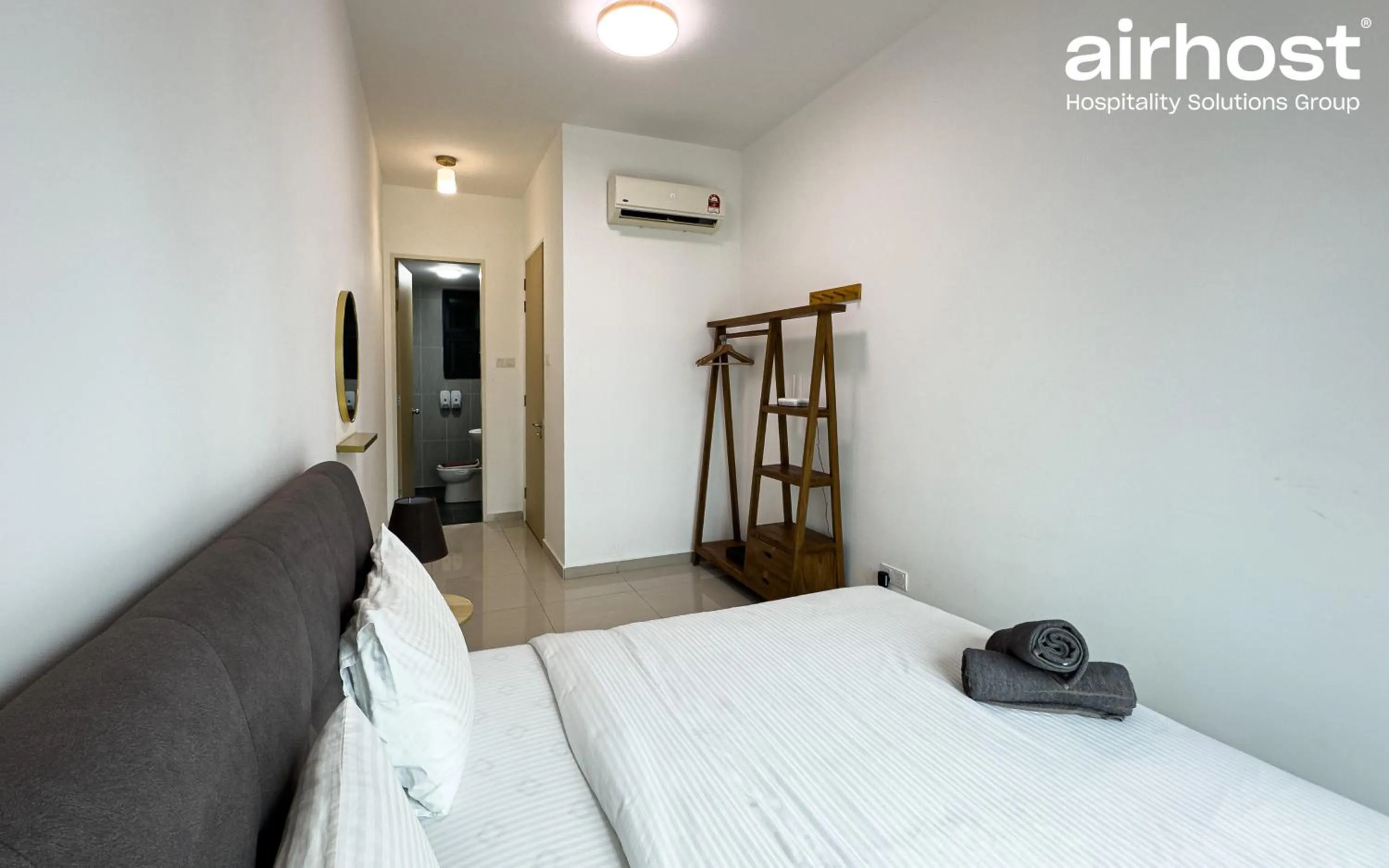 Bed in Legasi Kampung Baru by Airhost