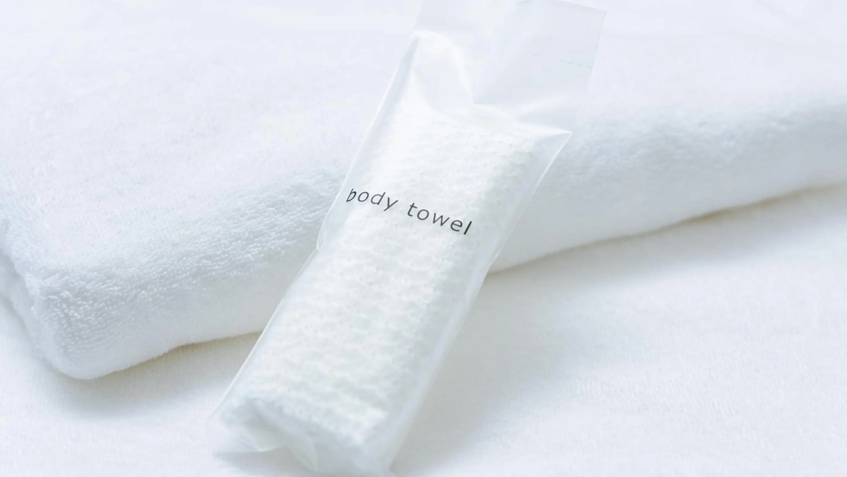 Bed in JR-East Hotel Mets Omori