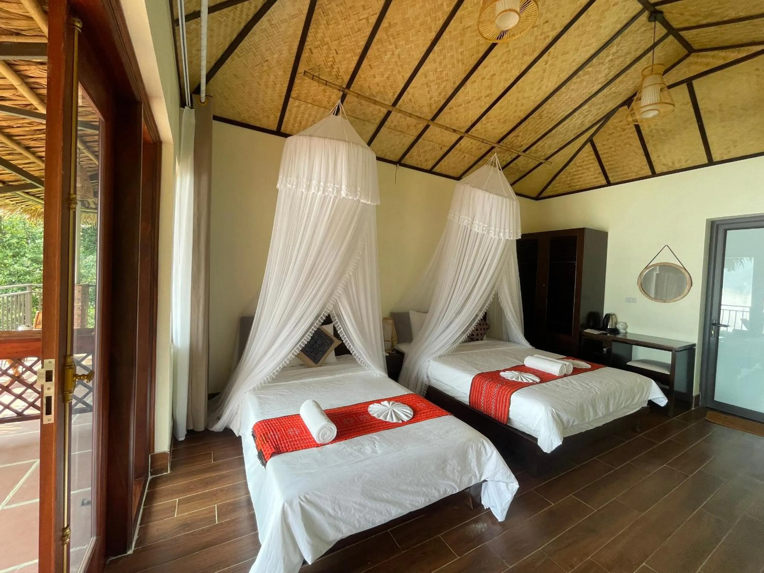 Bed in Ta Xua Ecolodge