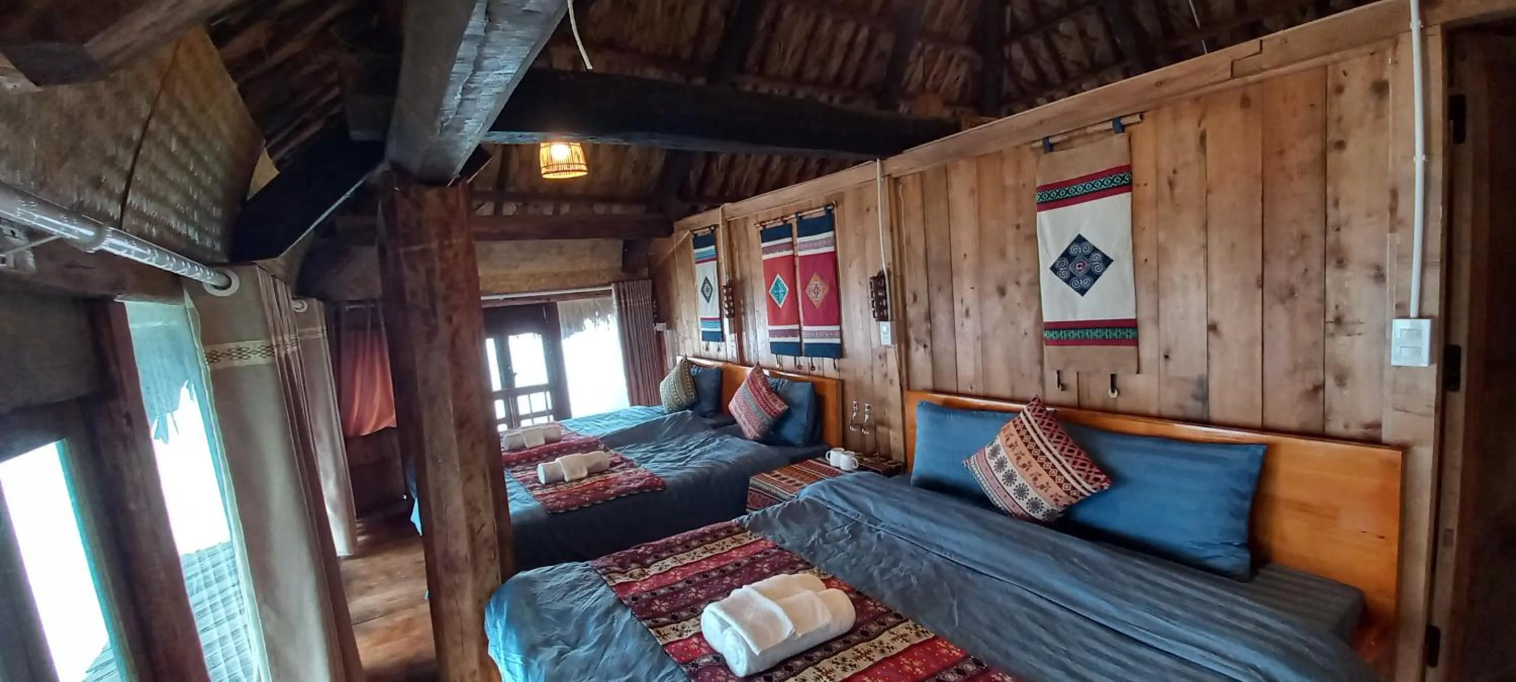 Bed in Ta Xua Ecolodge