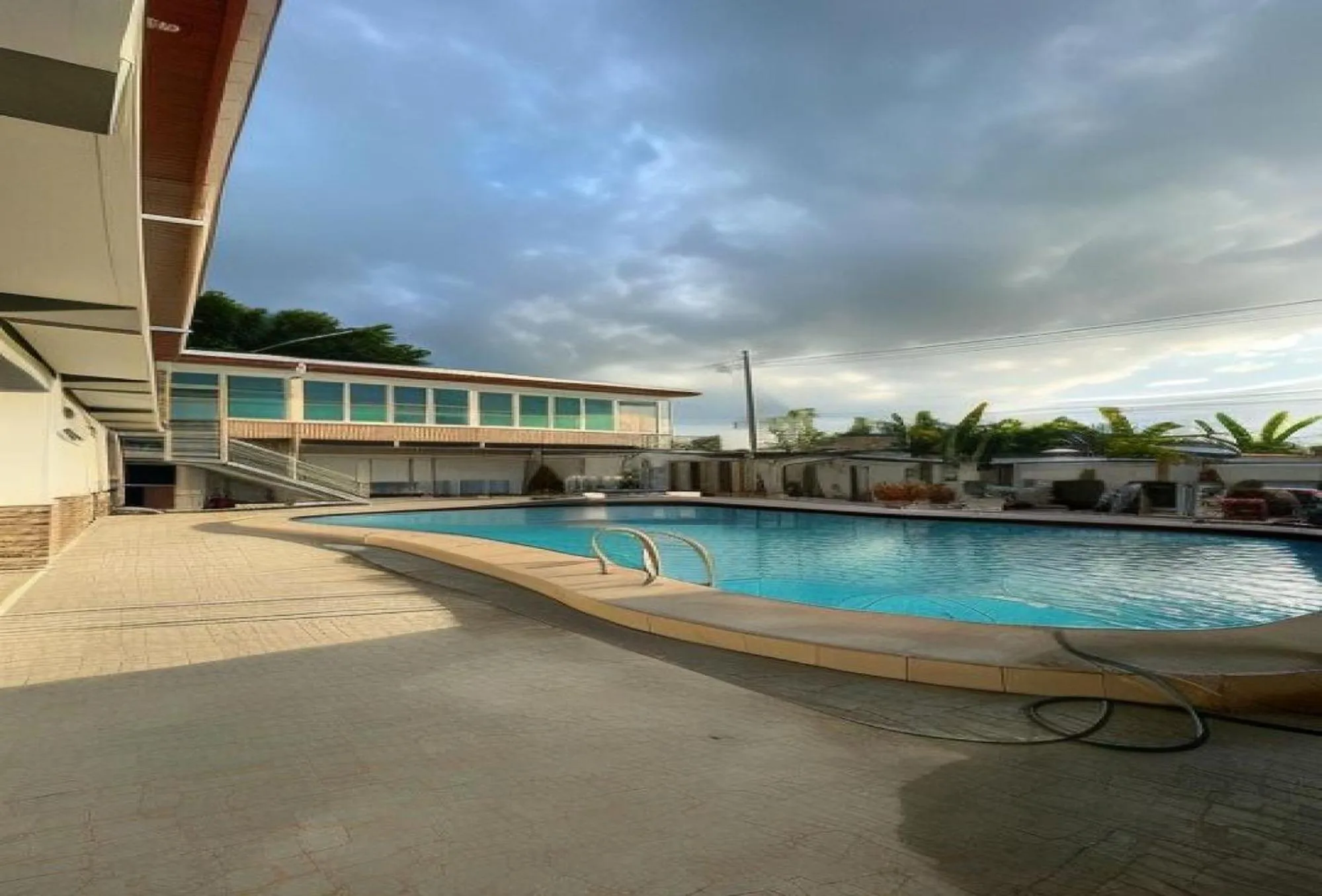 Swimming pool in RedDoorz @ Piamonte Apartelle Santo Tomas Batangas