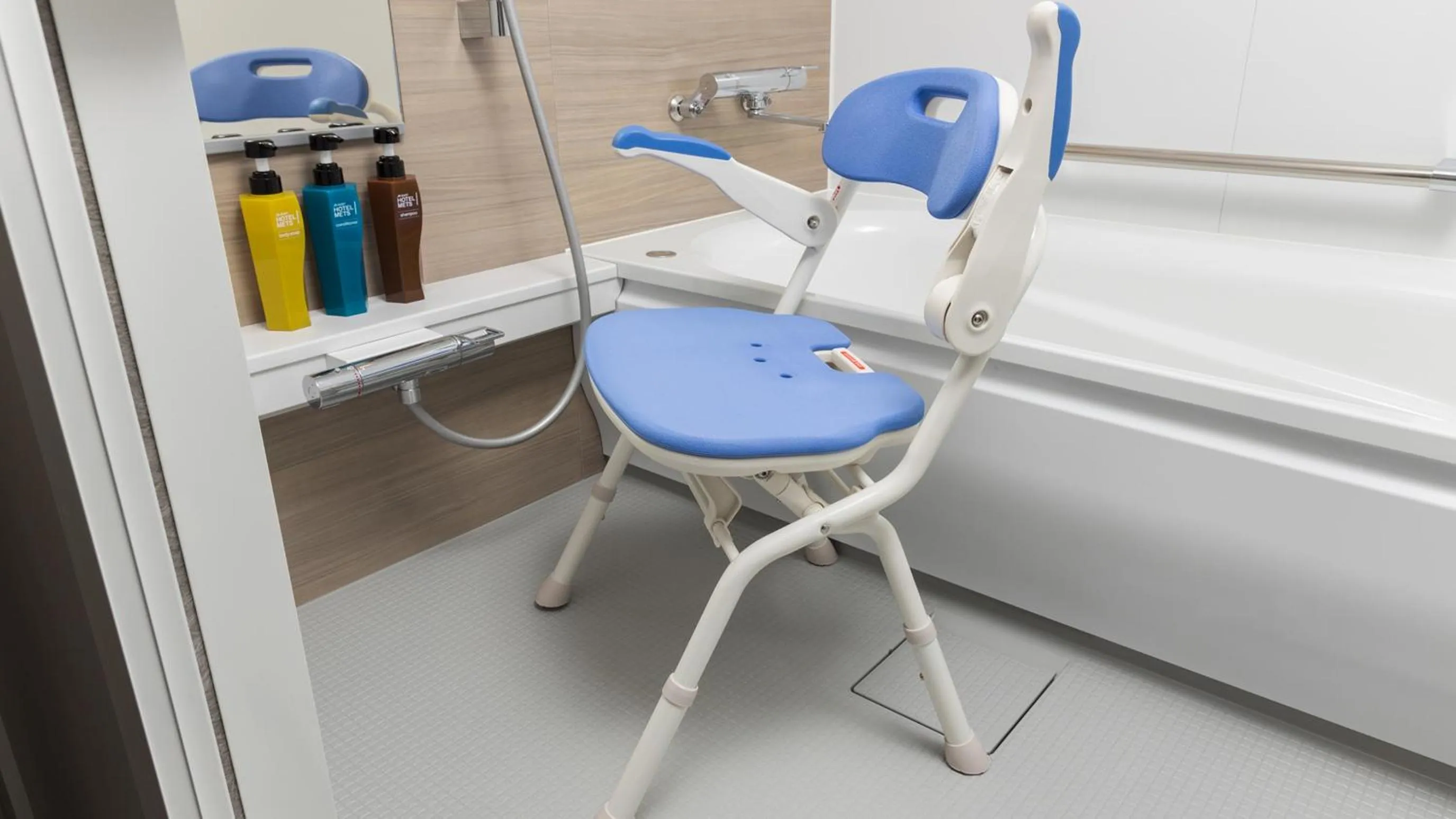 Facility for disabled guests in JR-East Hotel Mets Tsudanuma