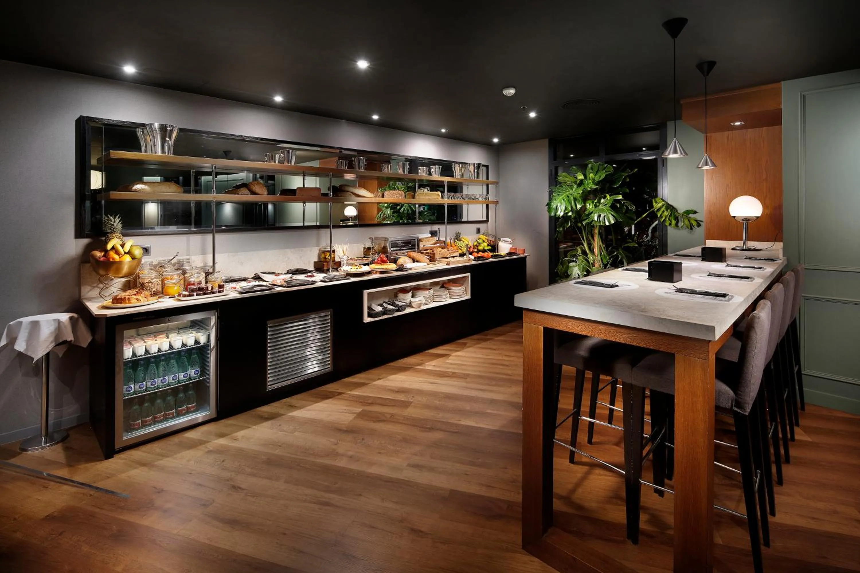 Food and drinks in Wilson Boutique Hotel