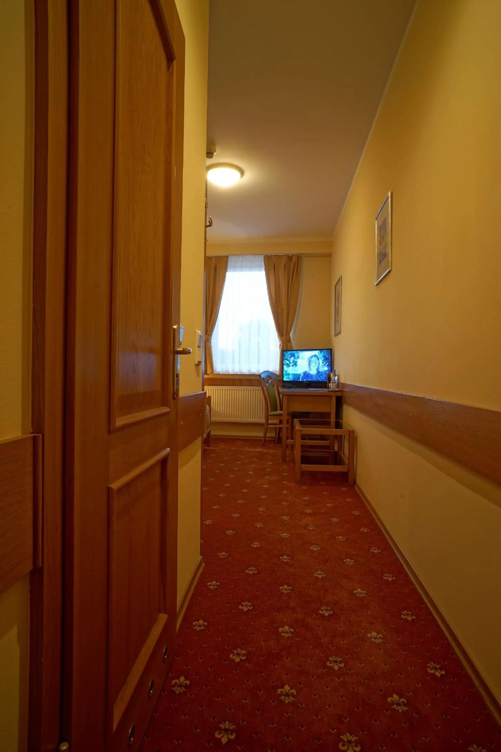 Bed in Noclegi w Lublińcu Lubex