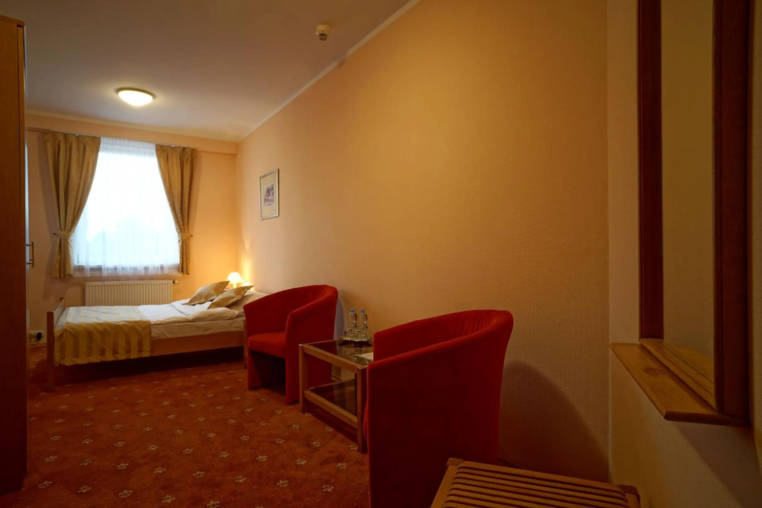 Bed in Noclegi w Lublińcu Lubex