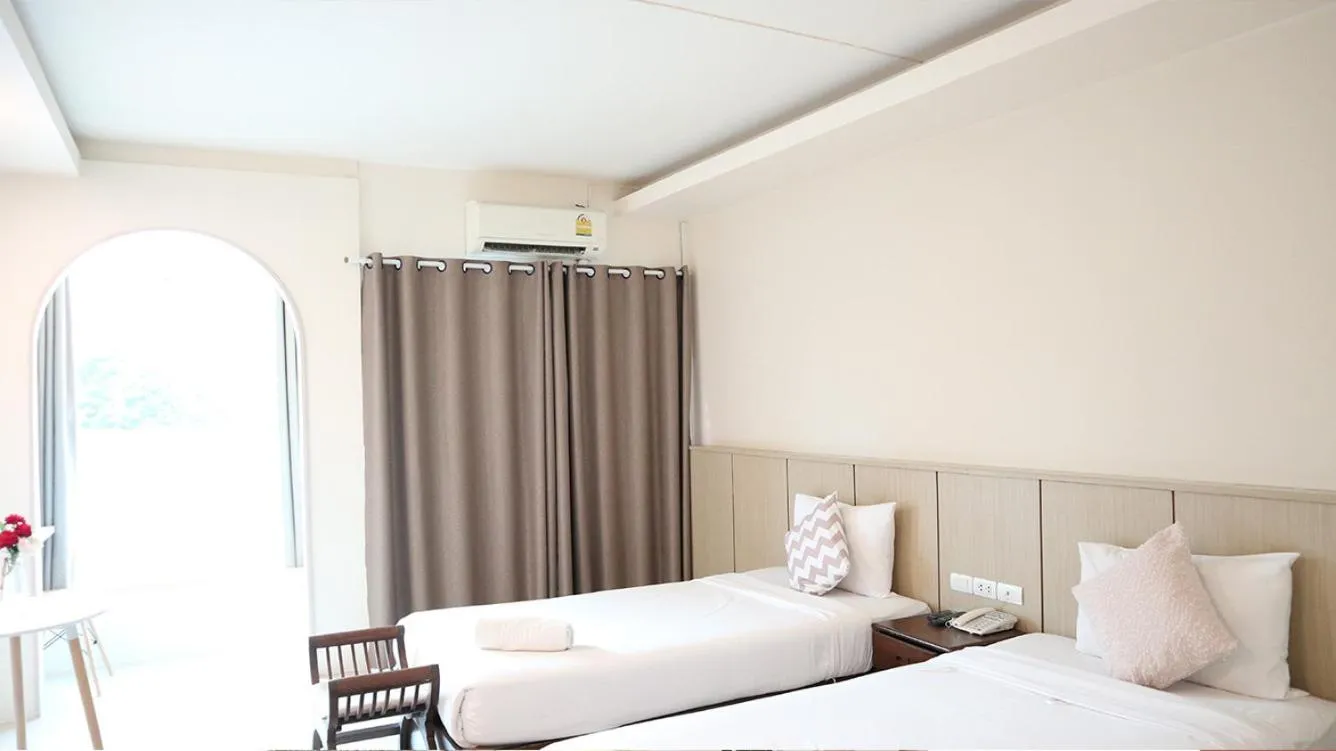 Photo of the whole room, Bed in Chiangmai residence