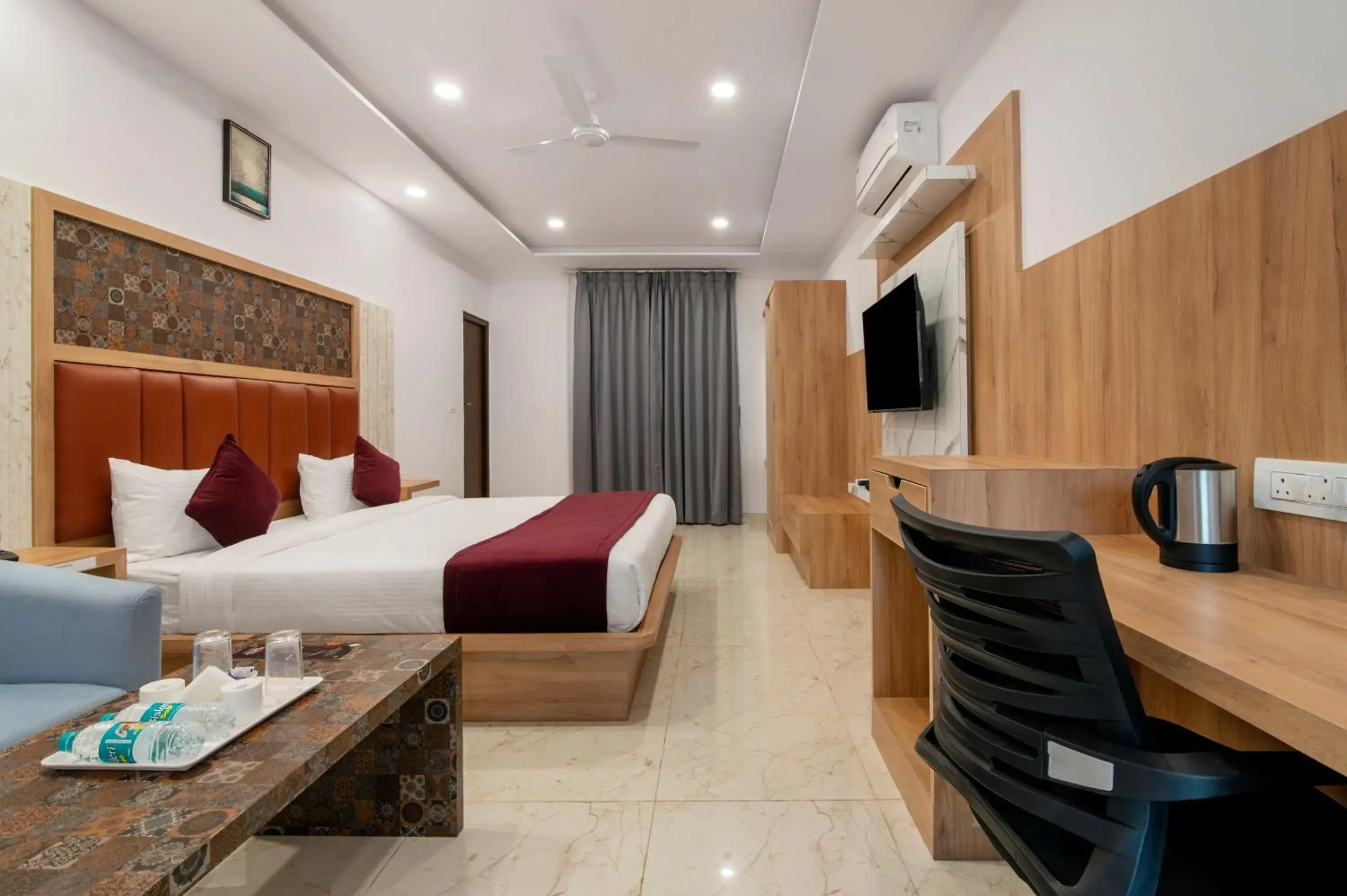 Superior Double Room in Gateway Inn Superior Double Room in Gateway Inn