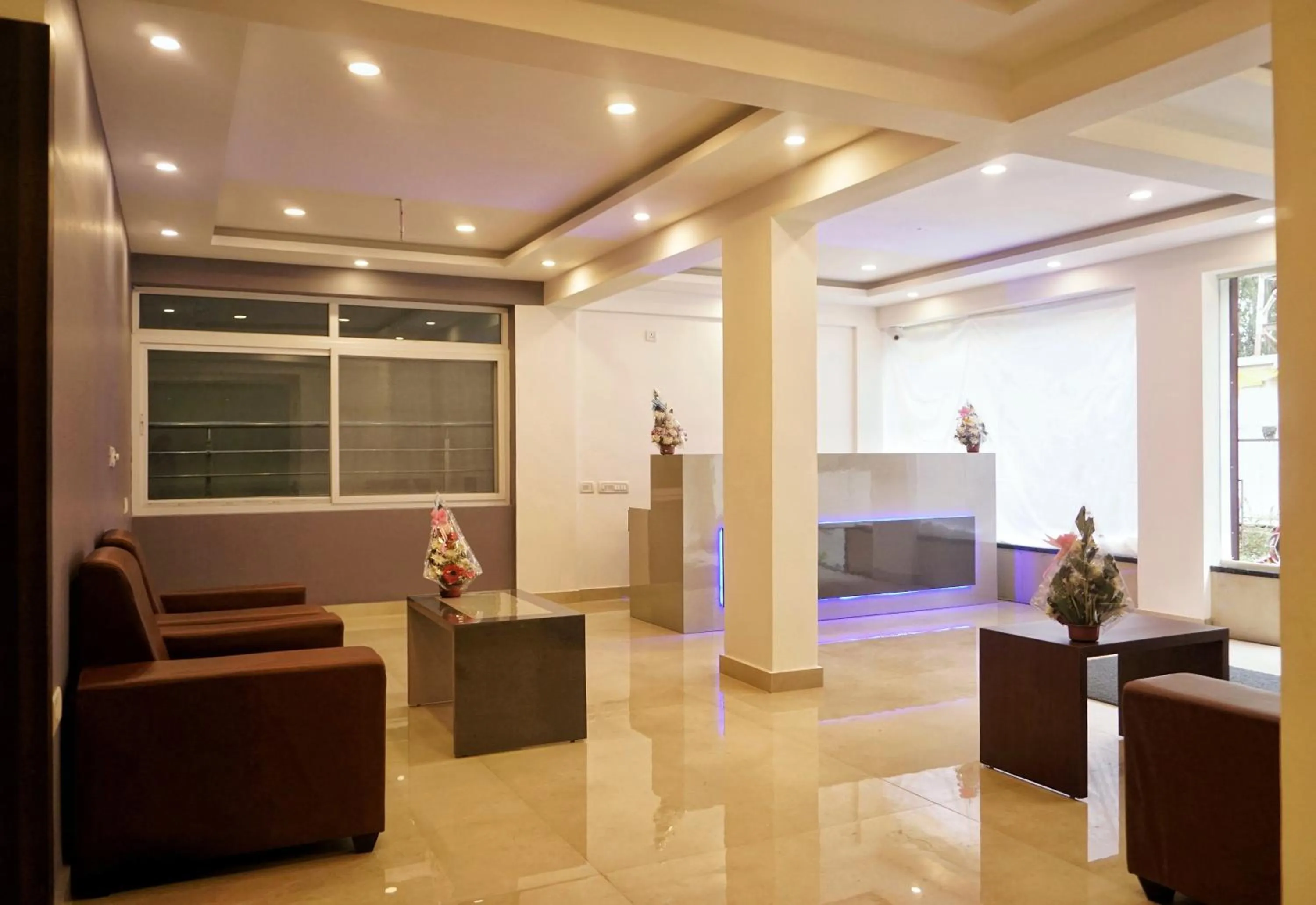 Lobby or reception in Gateway Inn