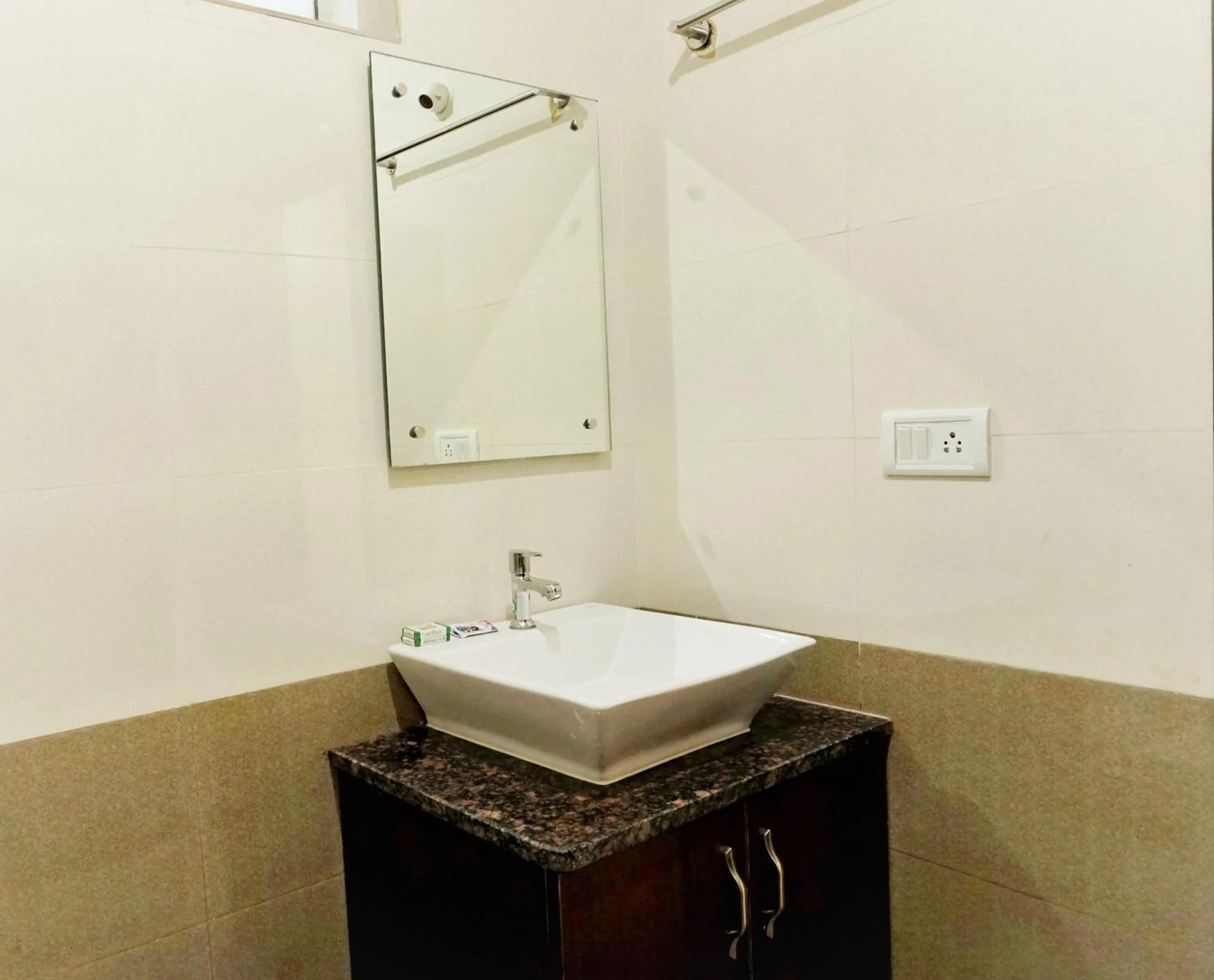 Bathroom in Gateway Inn