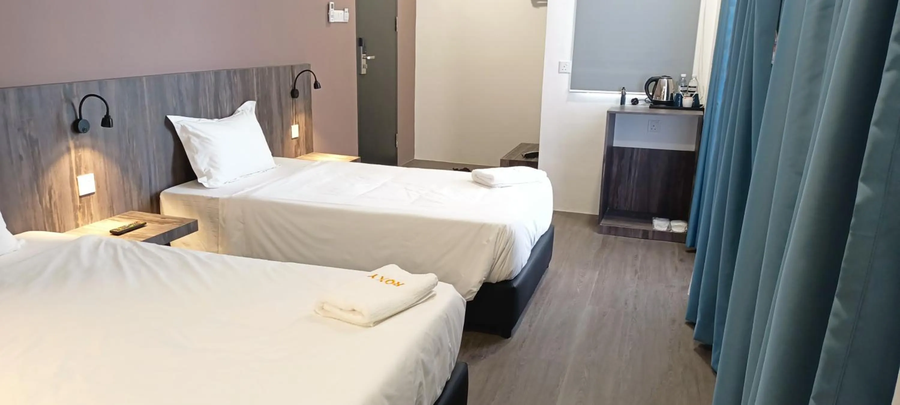 Photo of the whole room, Bed in Roxy Hotel Sri Aman