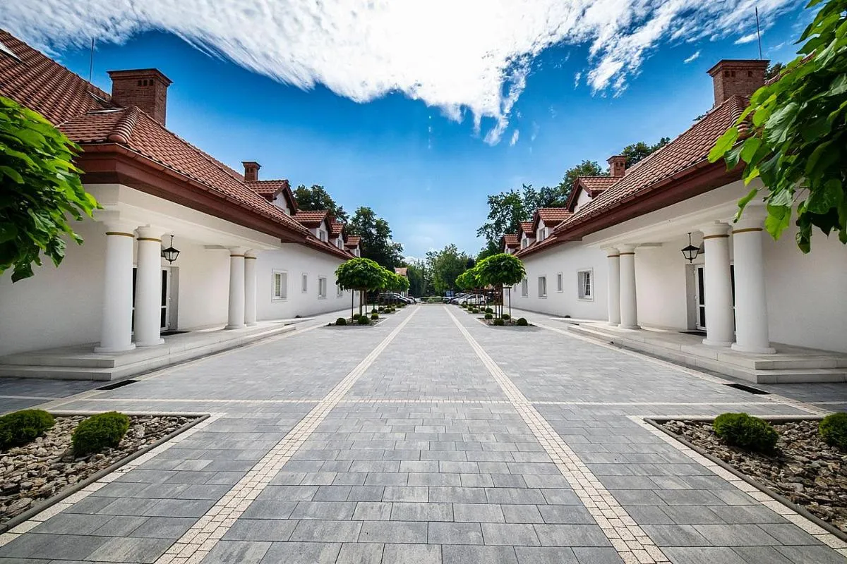 Zielony Kompleks Dwór Ostoya