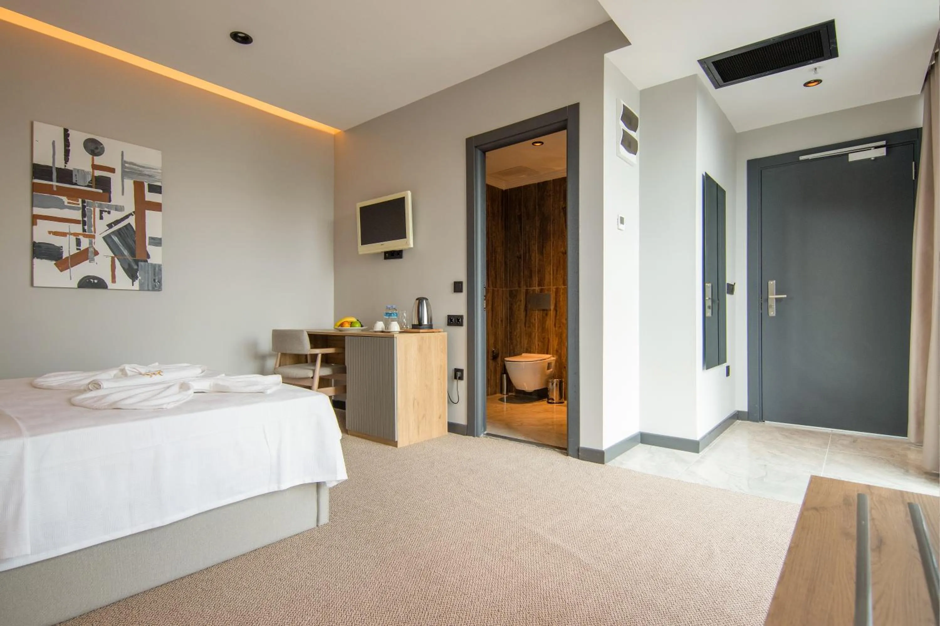 Photo of the whole room, Bed in SHERLOCK HOMES HOTELS