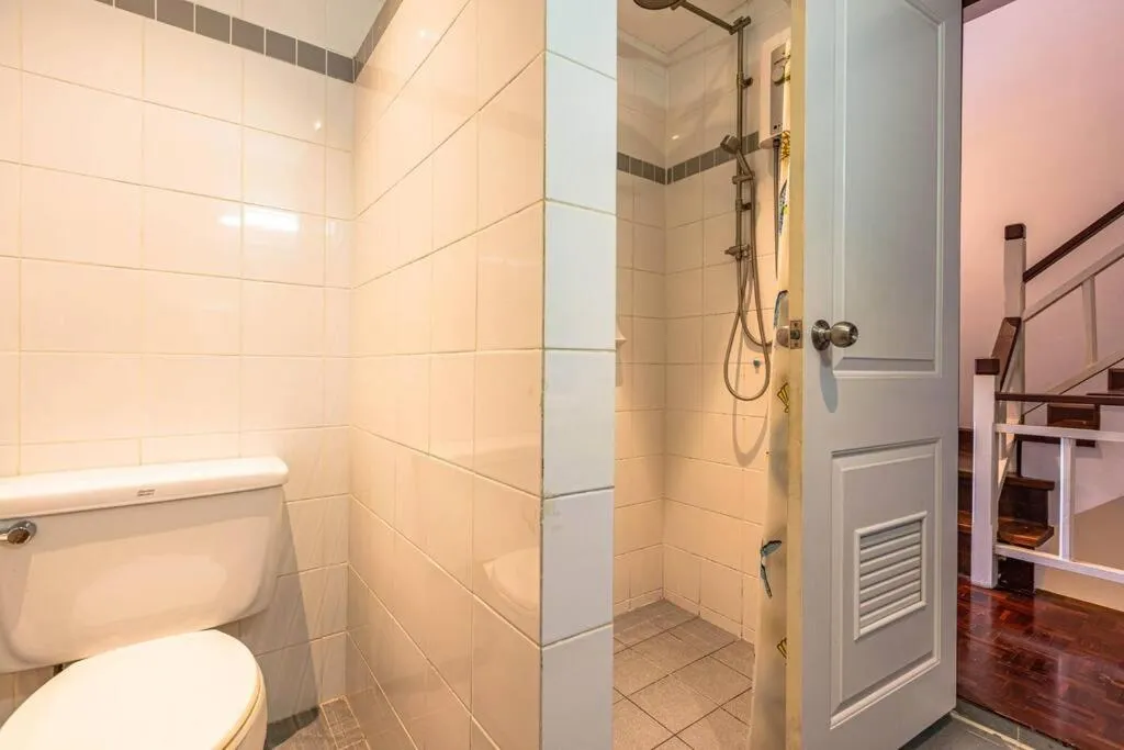 4 Bedroom Townhouse in Great Location! (BSS)