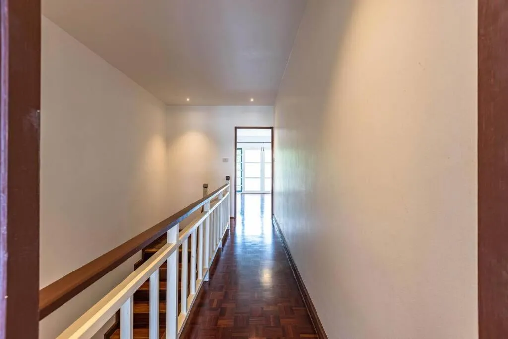 4 Bedroom Townhouse in Great Location! (BSS)