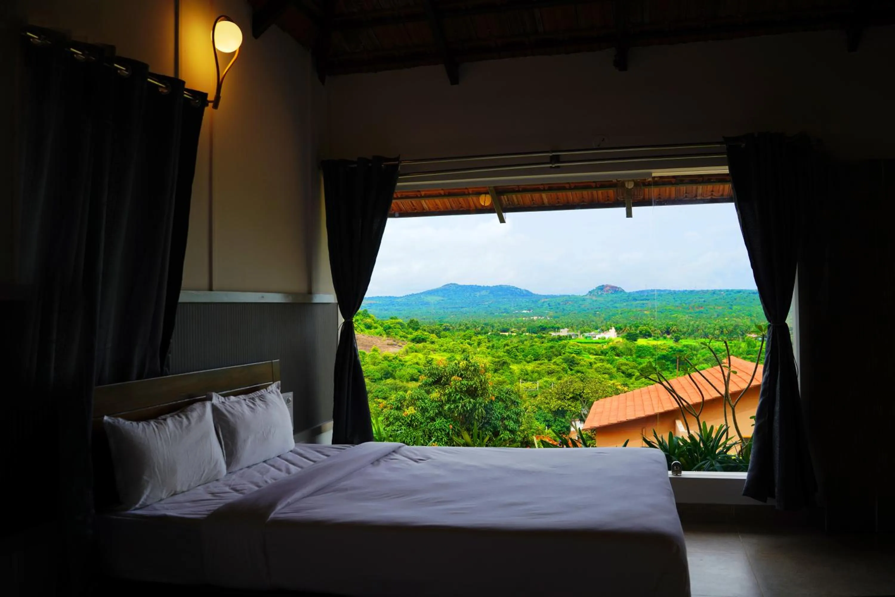 View (from property/room), Bed in Ravishing Retreat Resort