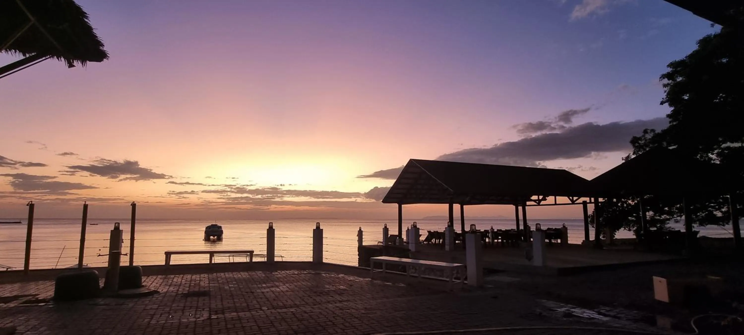 Seating area in Aquaventure Reef Club