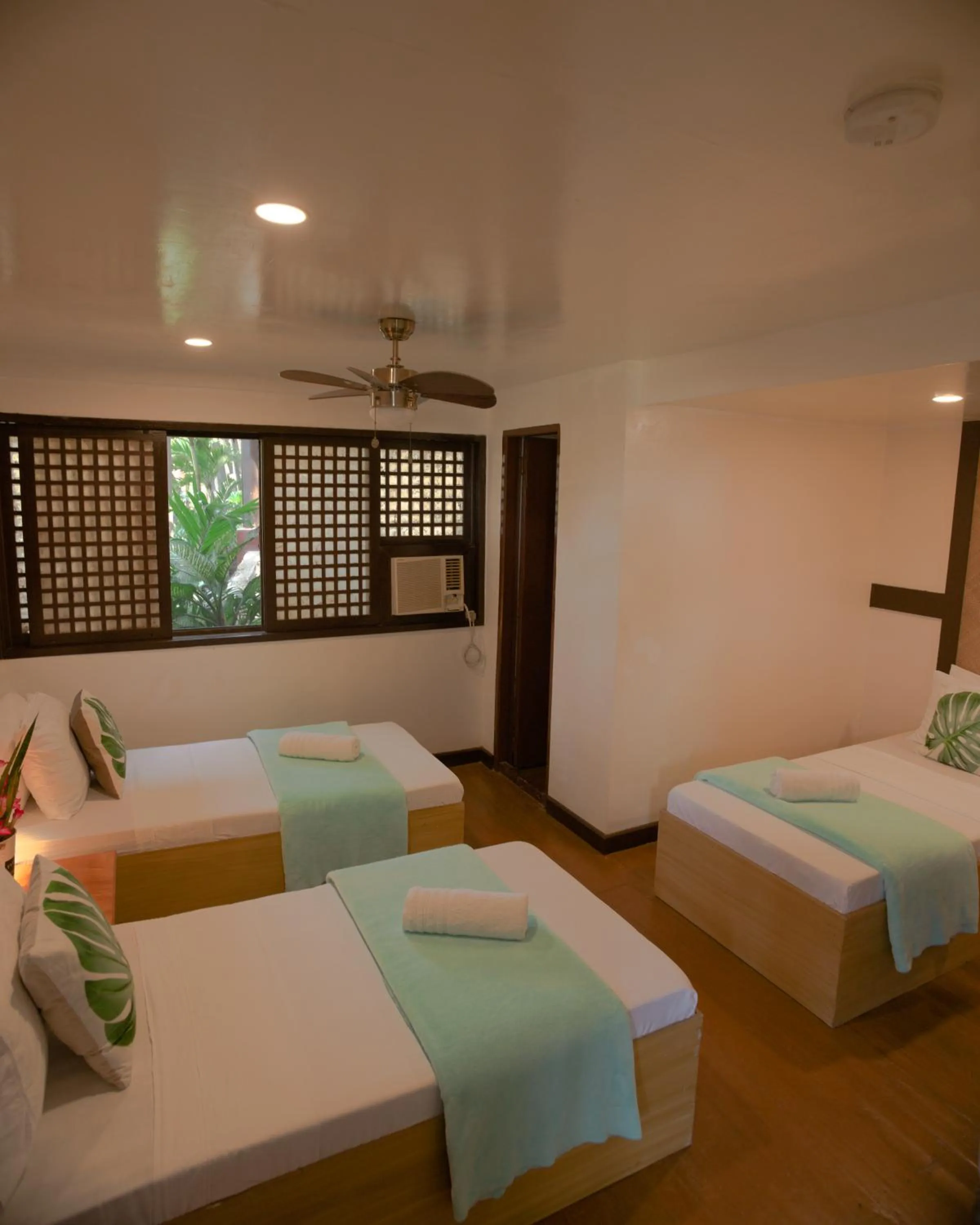 Bed in Aquaventure Reef Club