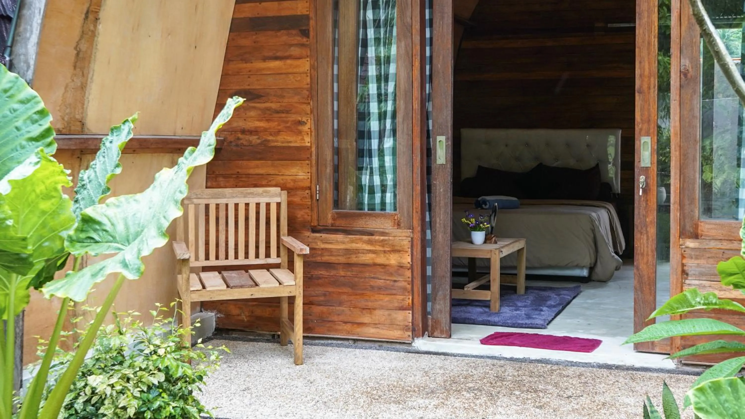 Facade/entrance in Lullabi Lumbung Villa
