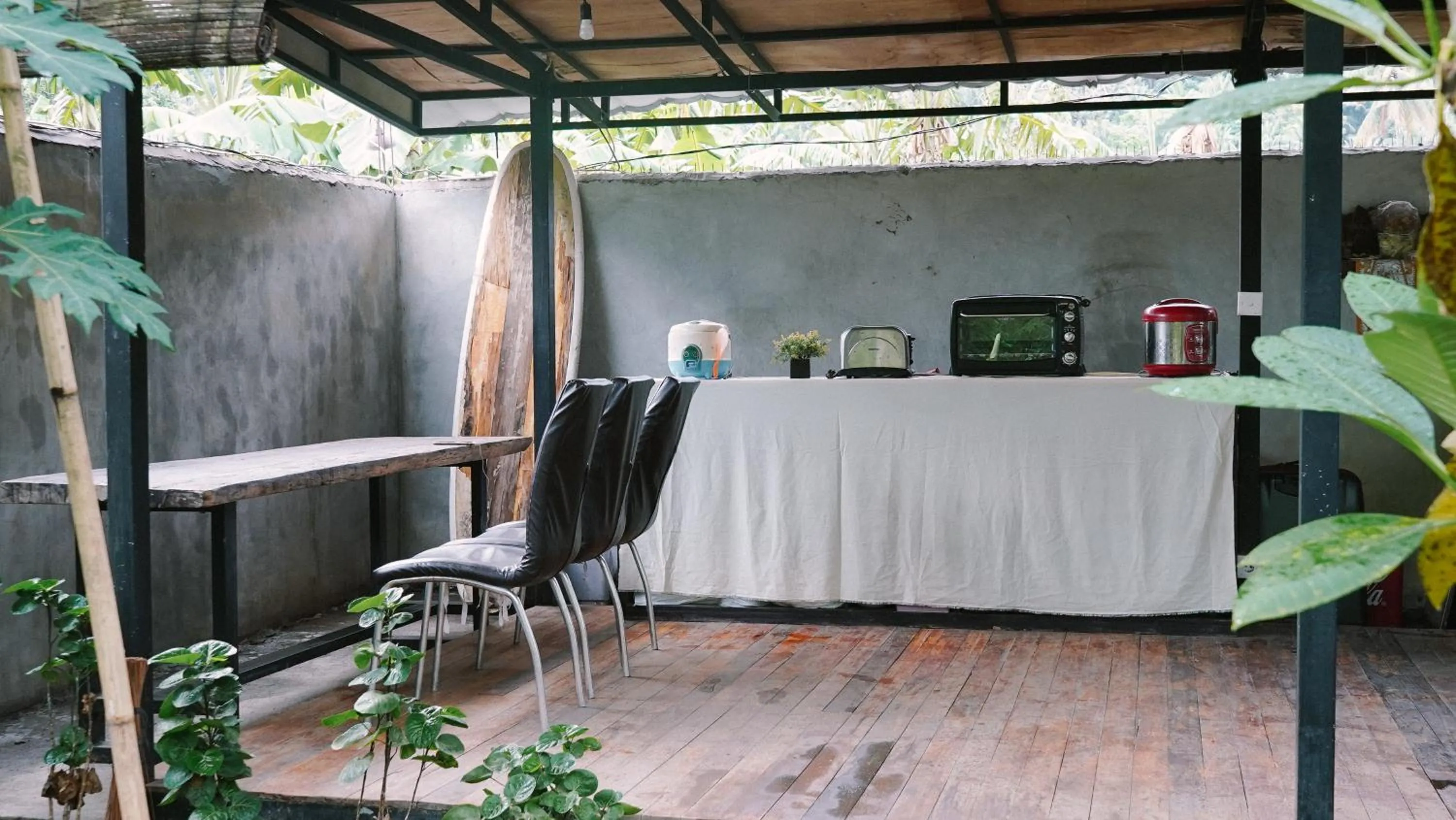 Dining area in Lullabi Lumbung Villa