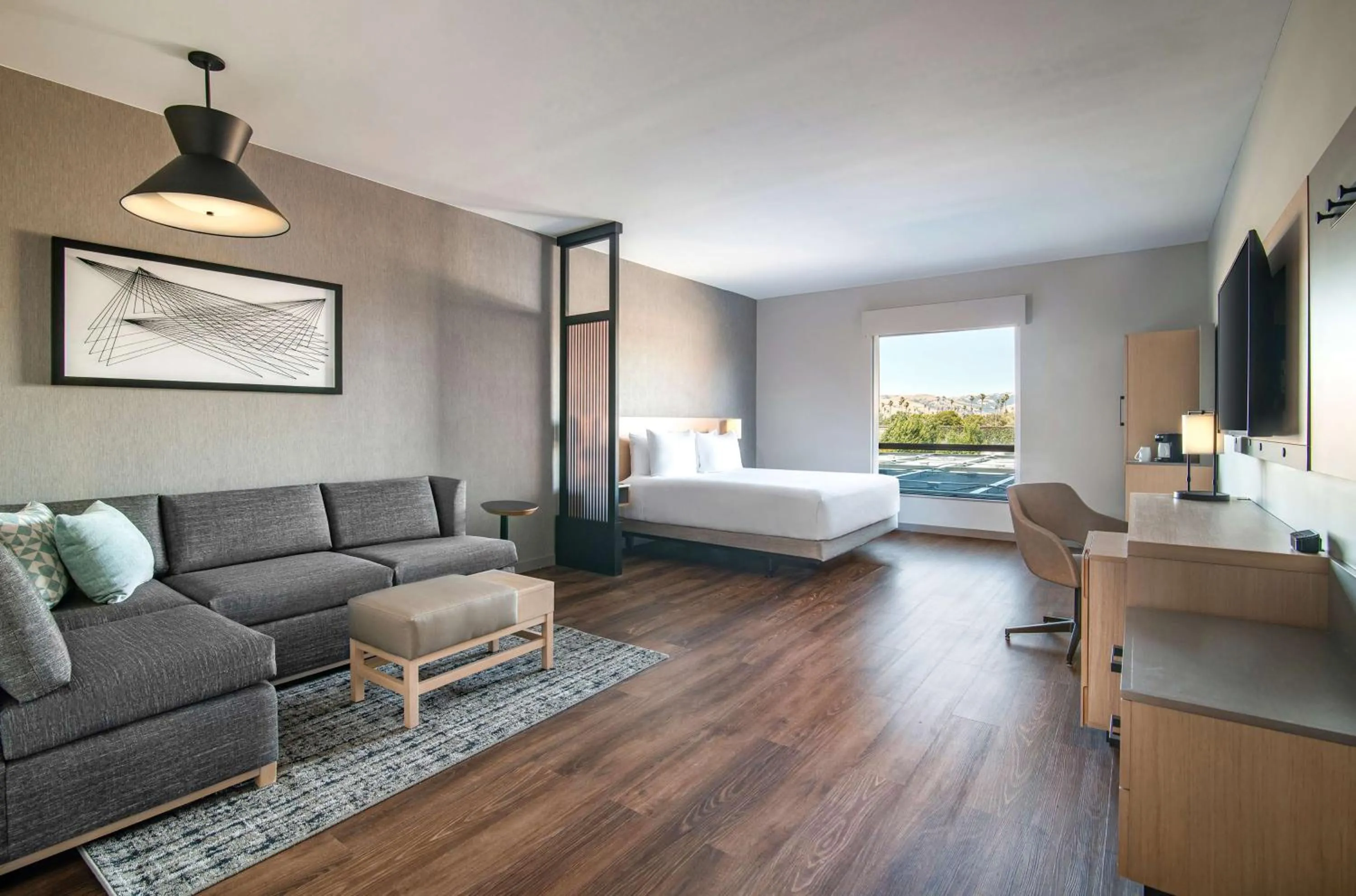 Bedroom, Bed in Hyatt Place Newark-Silicon Valley