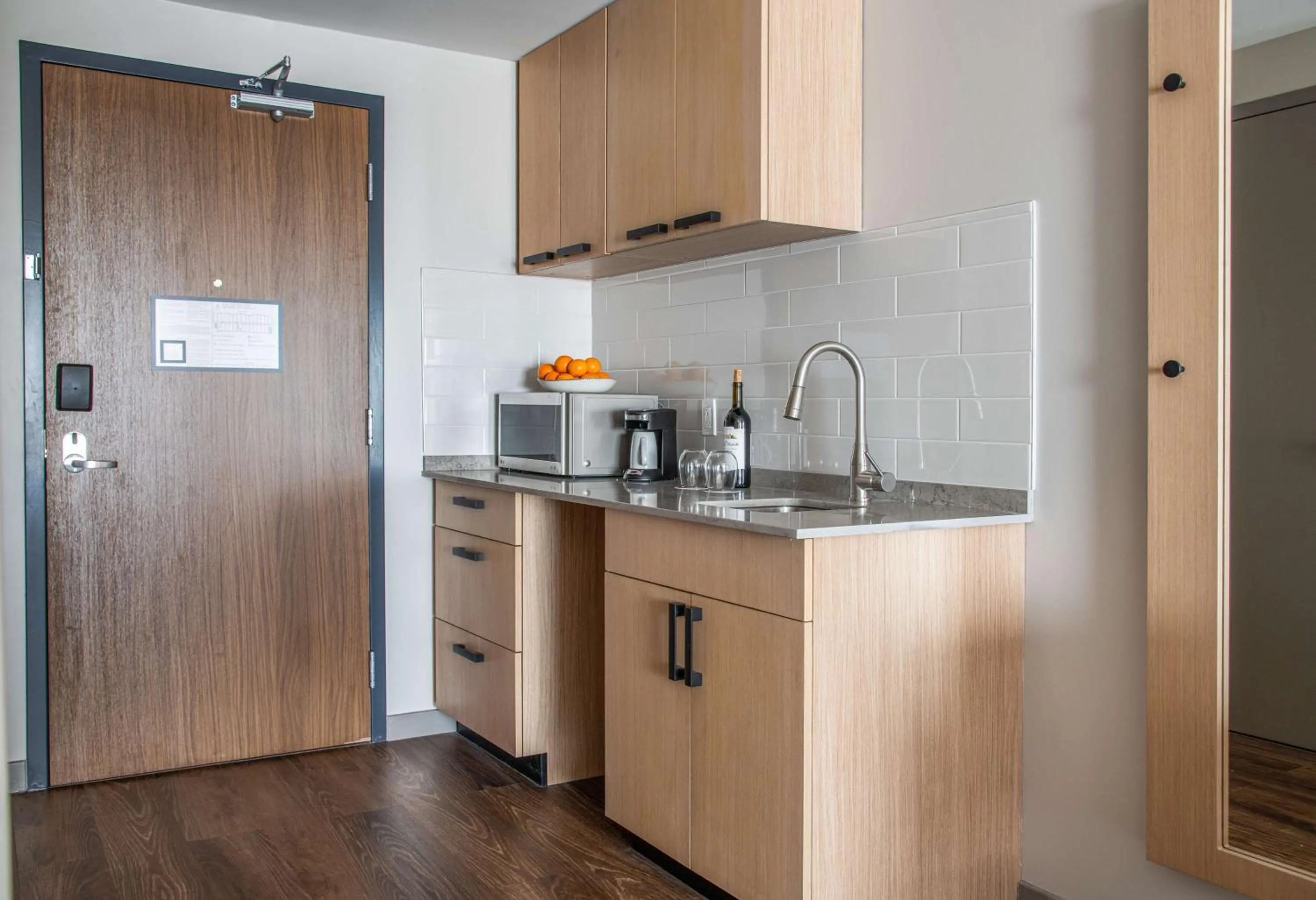 Bedroom in Hyatt Place Newark-Silicon Valley