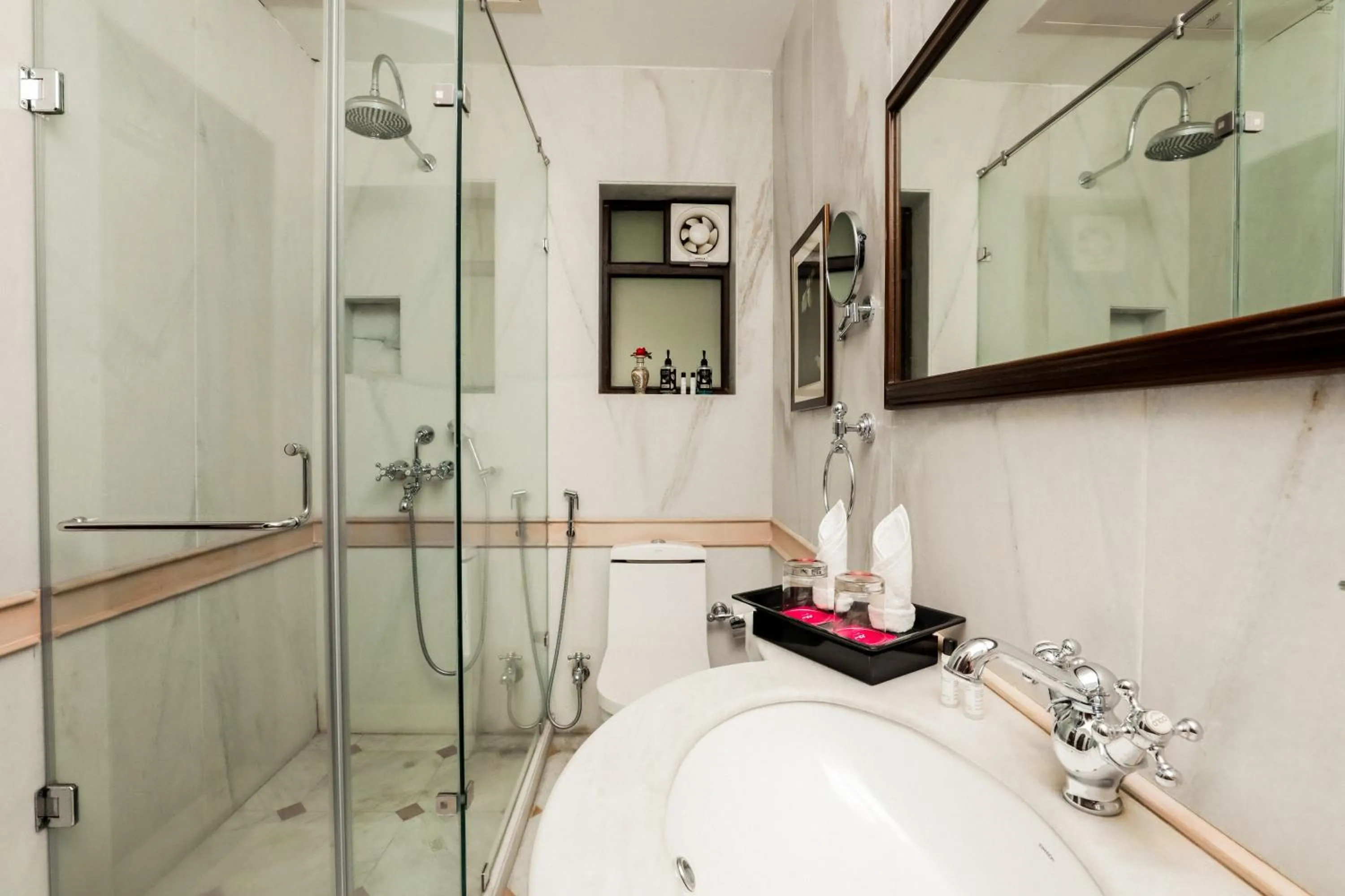 Shower in Saptapuri by Royal Orchid Hotels Limited Varanasi