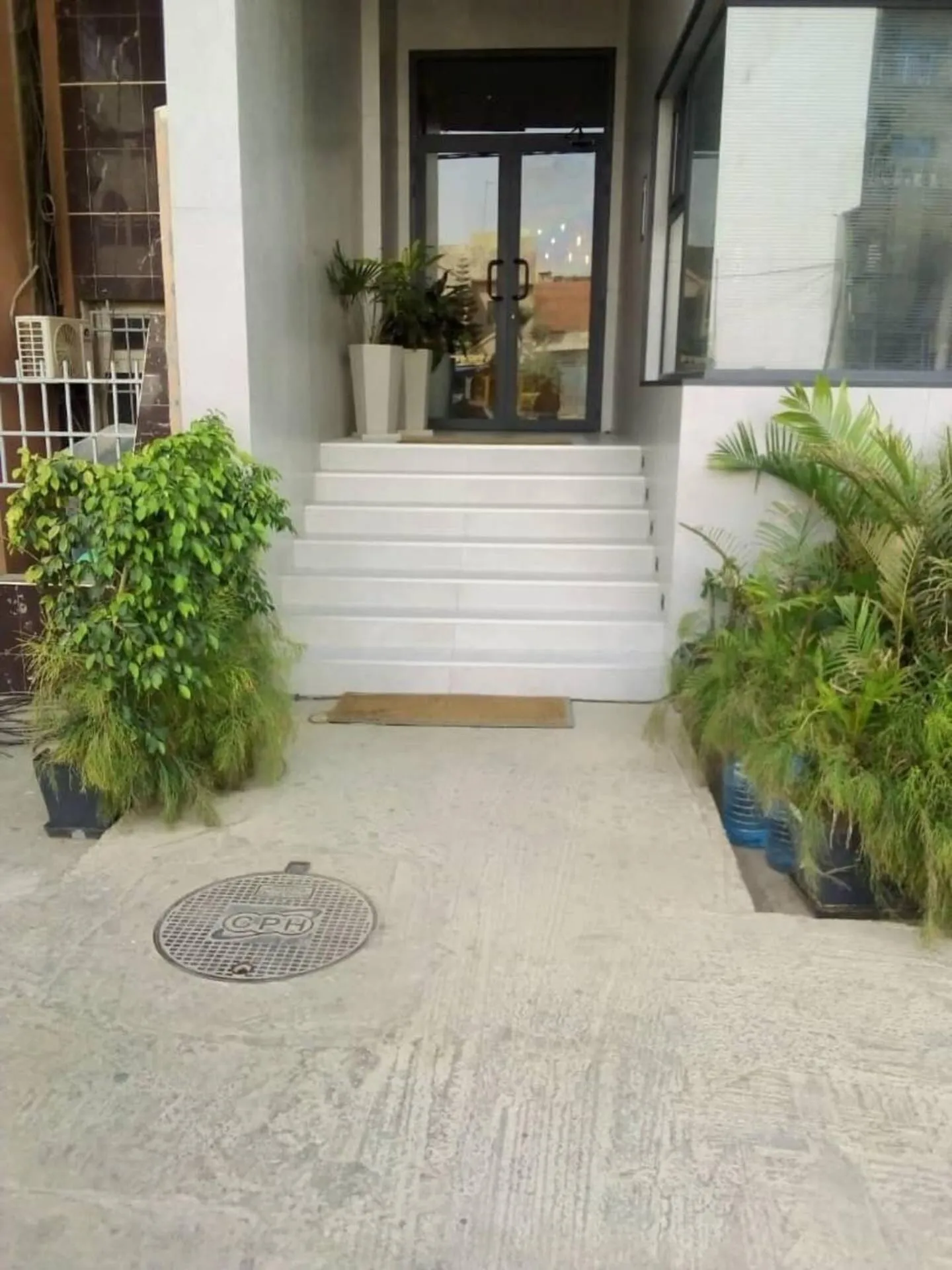 Property building in Waypoint Suites - Appartements meublés