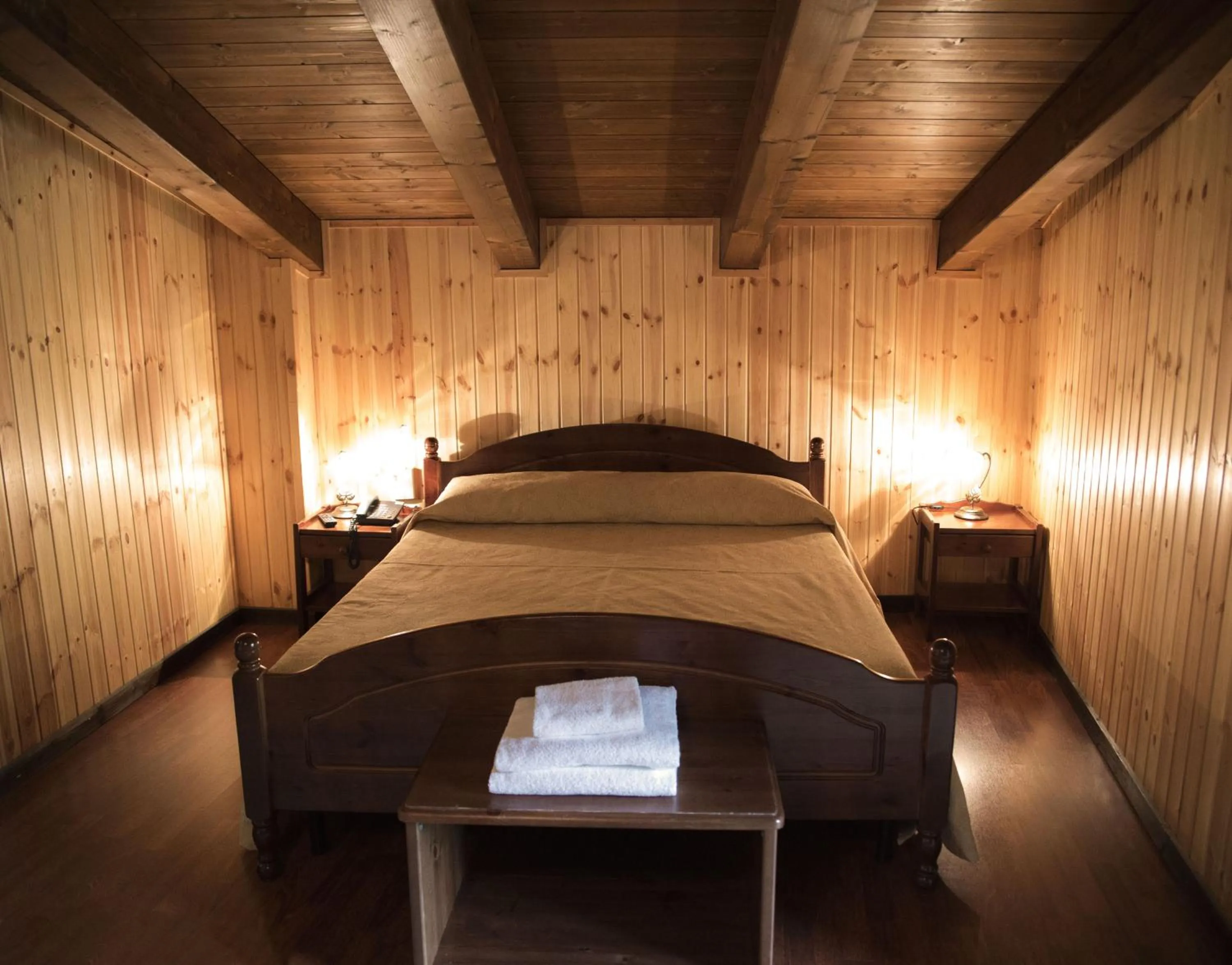 Bed in Hotel Palaghiaccio