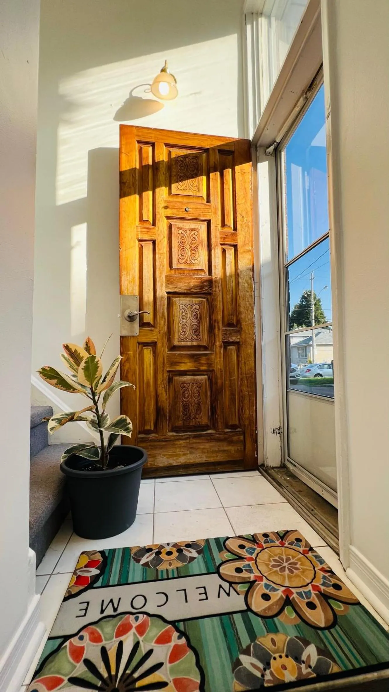 Toronto Bed & Breakfast - Free parking