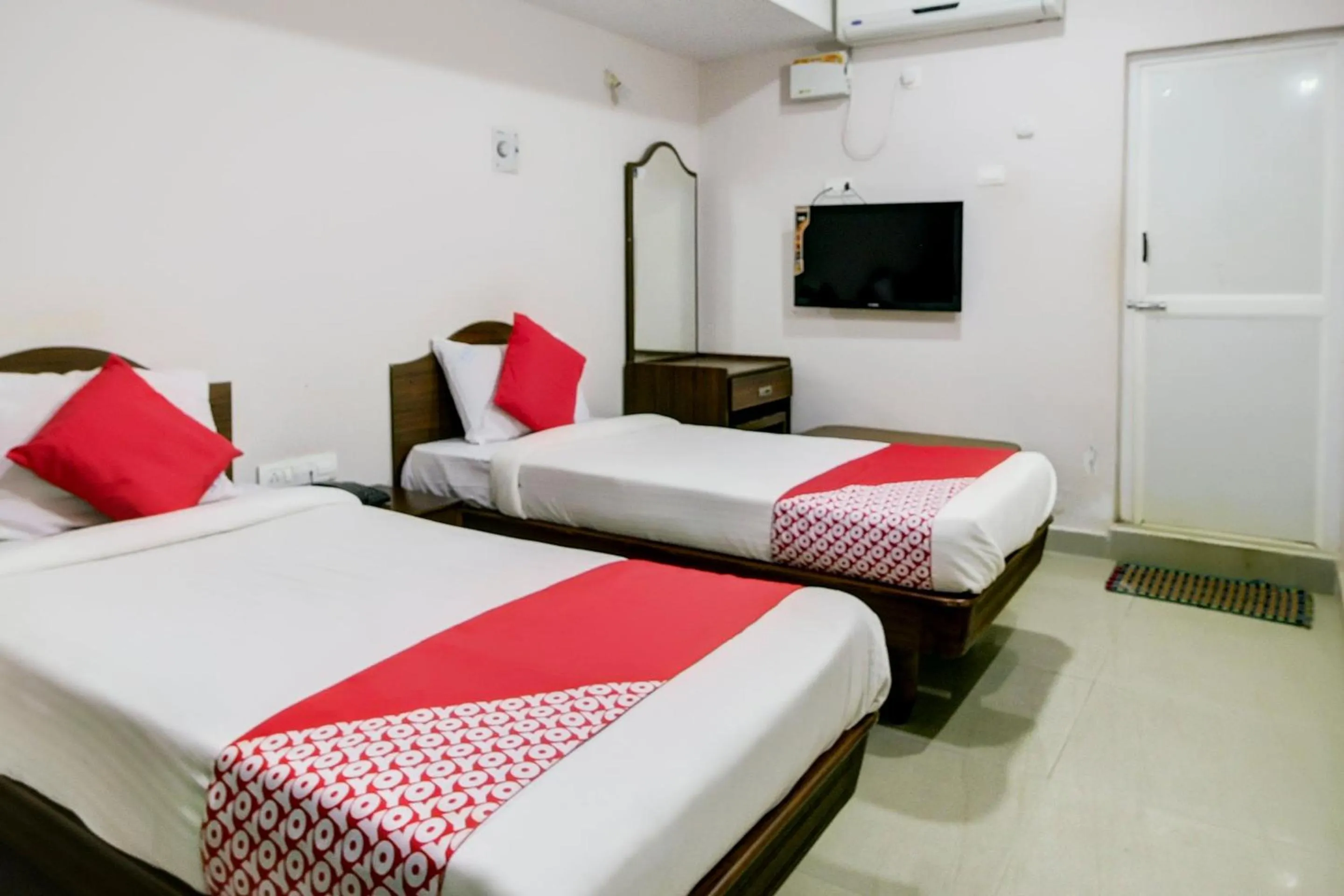 Bedroom in Hotel O Ksp Lodge