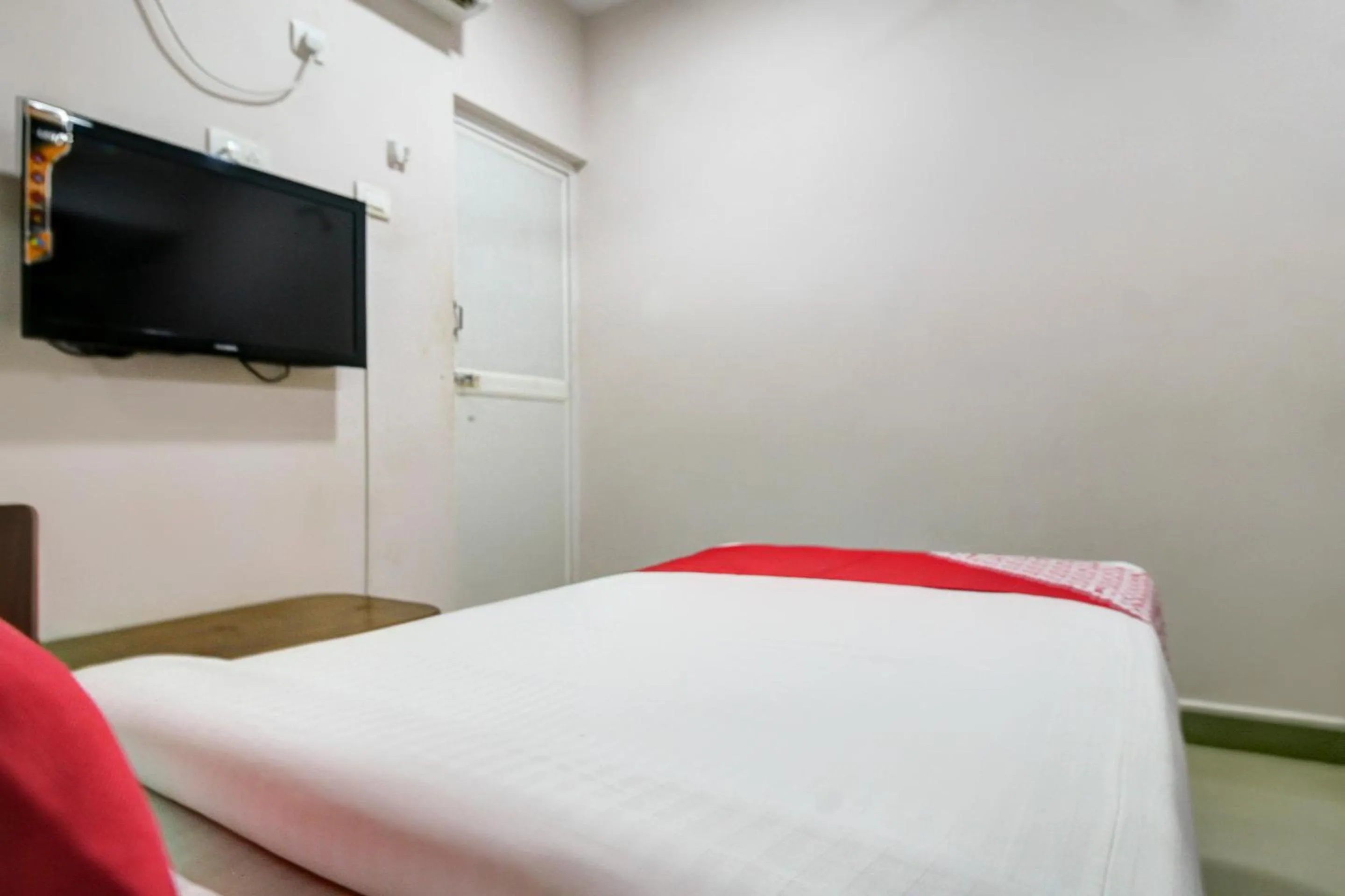 Bedroom in Hotel O Ksp Lodge