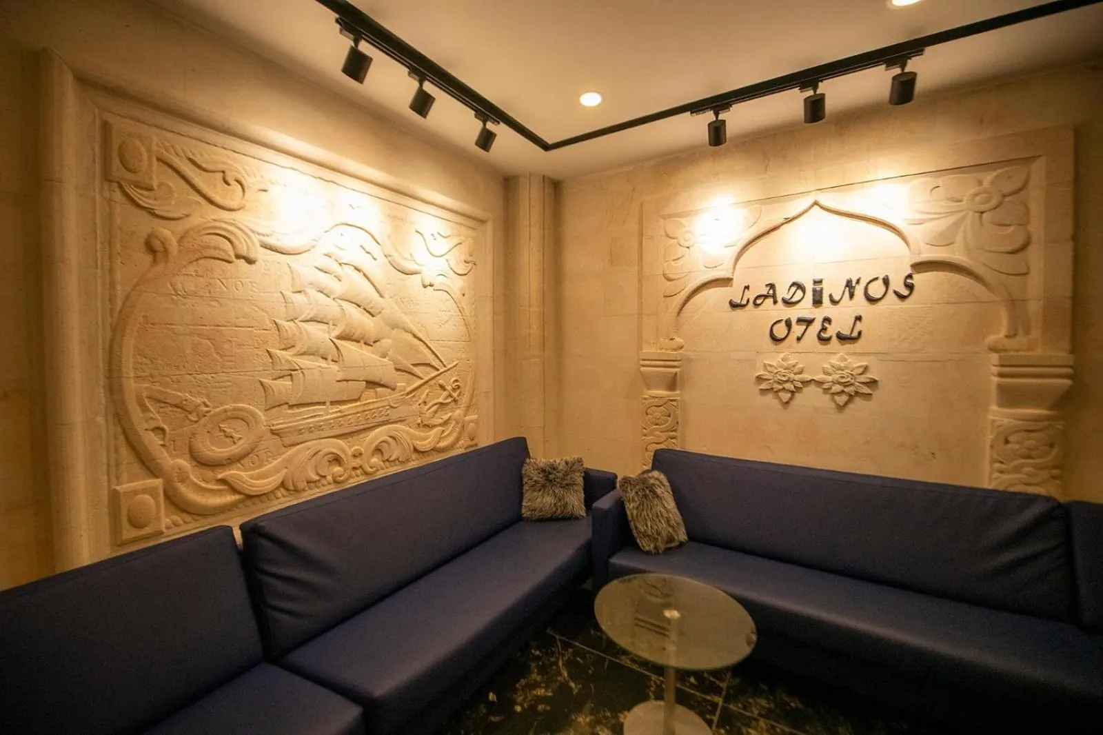 Lobby or reception in MİDYAT LADİNOS OTEL