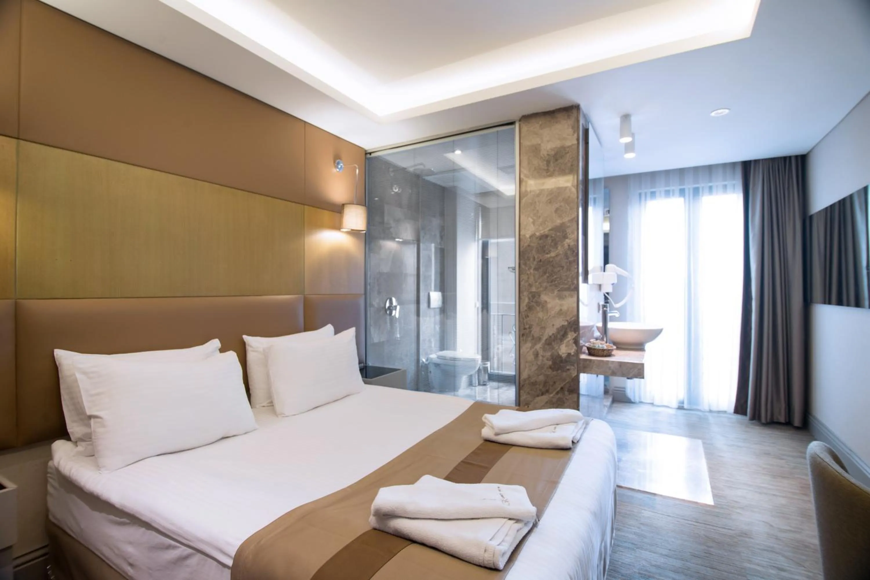 Photo of the whole room in GK Regency Suites Hotel