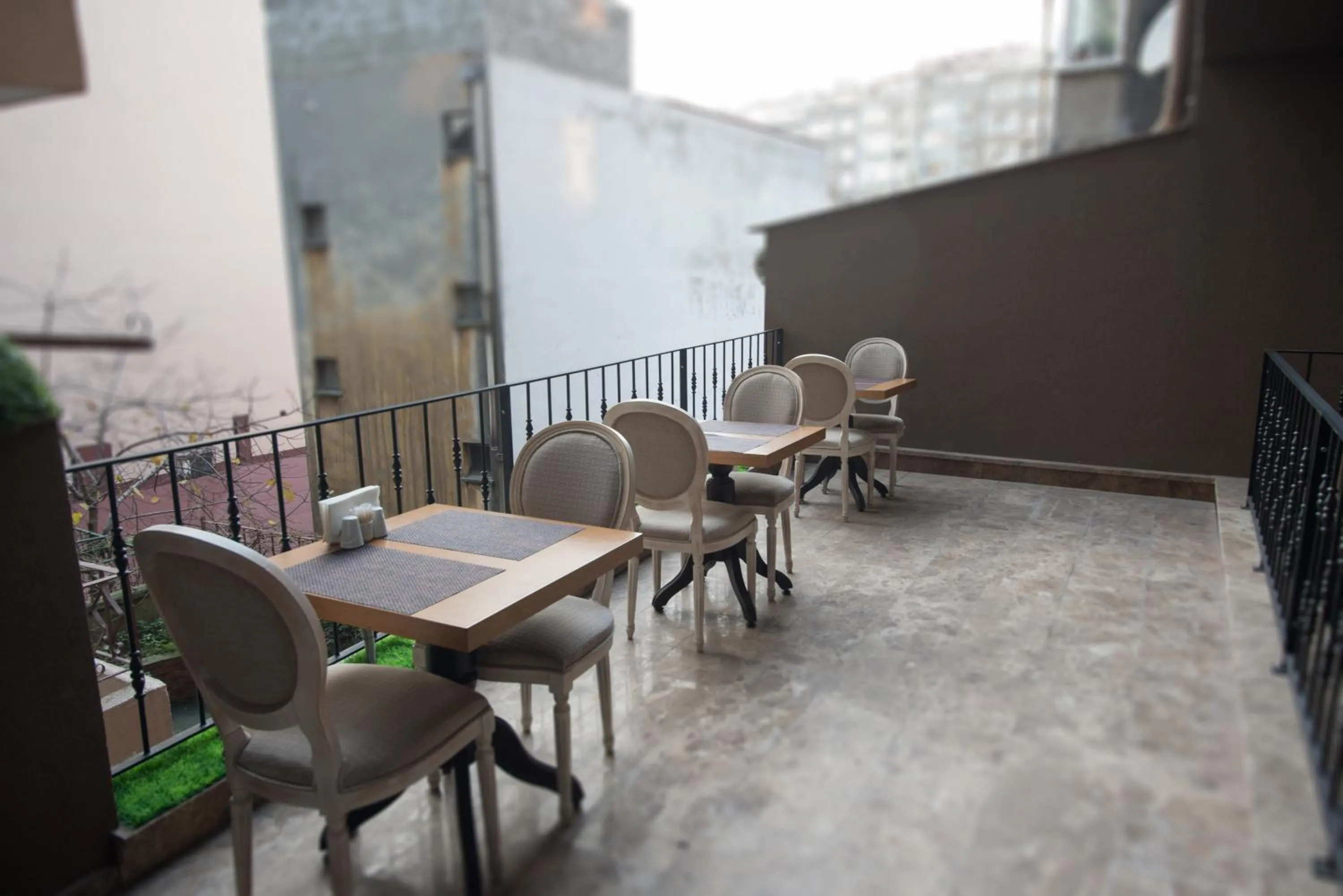 Photo of the whole room in GK Regency Suites Hotel