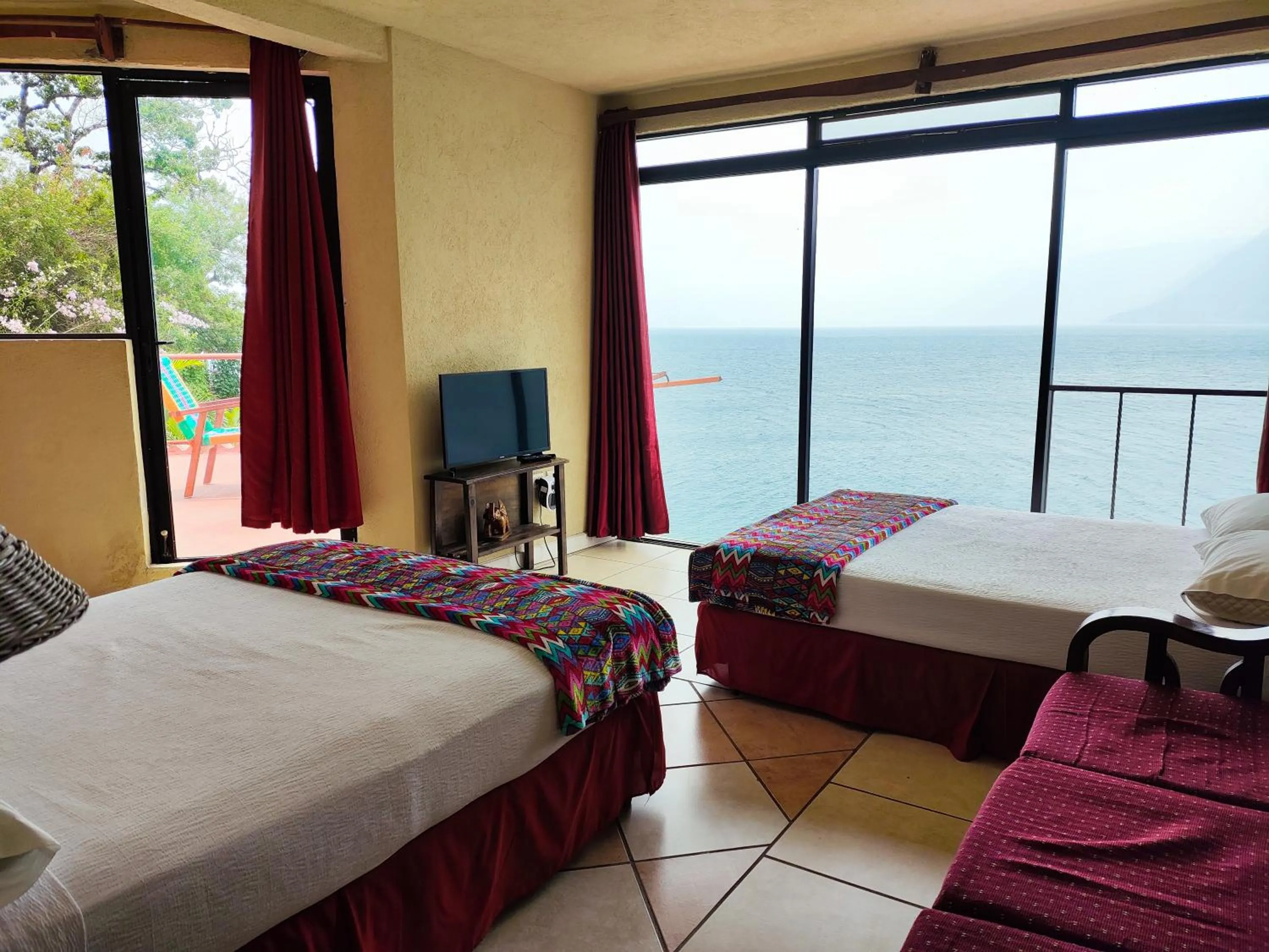 Bed in Hotel Restaurante La Villa de los Dioses