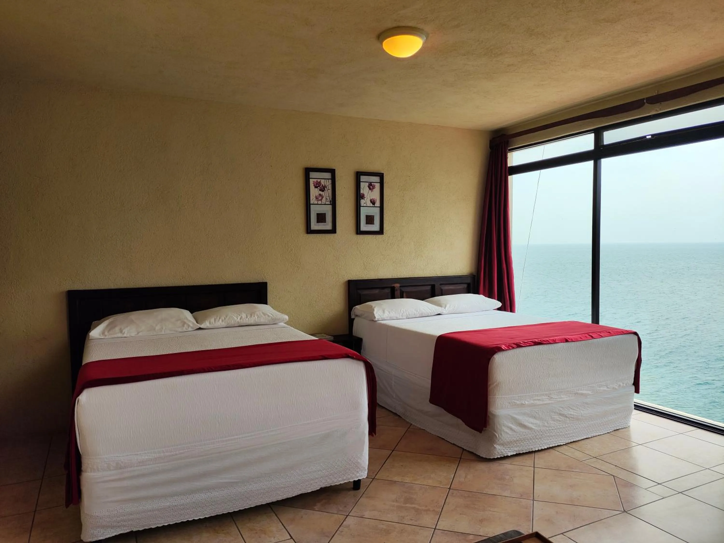 Bed in Hotel Restaurante La Villa de los Dioses