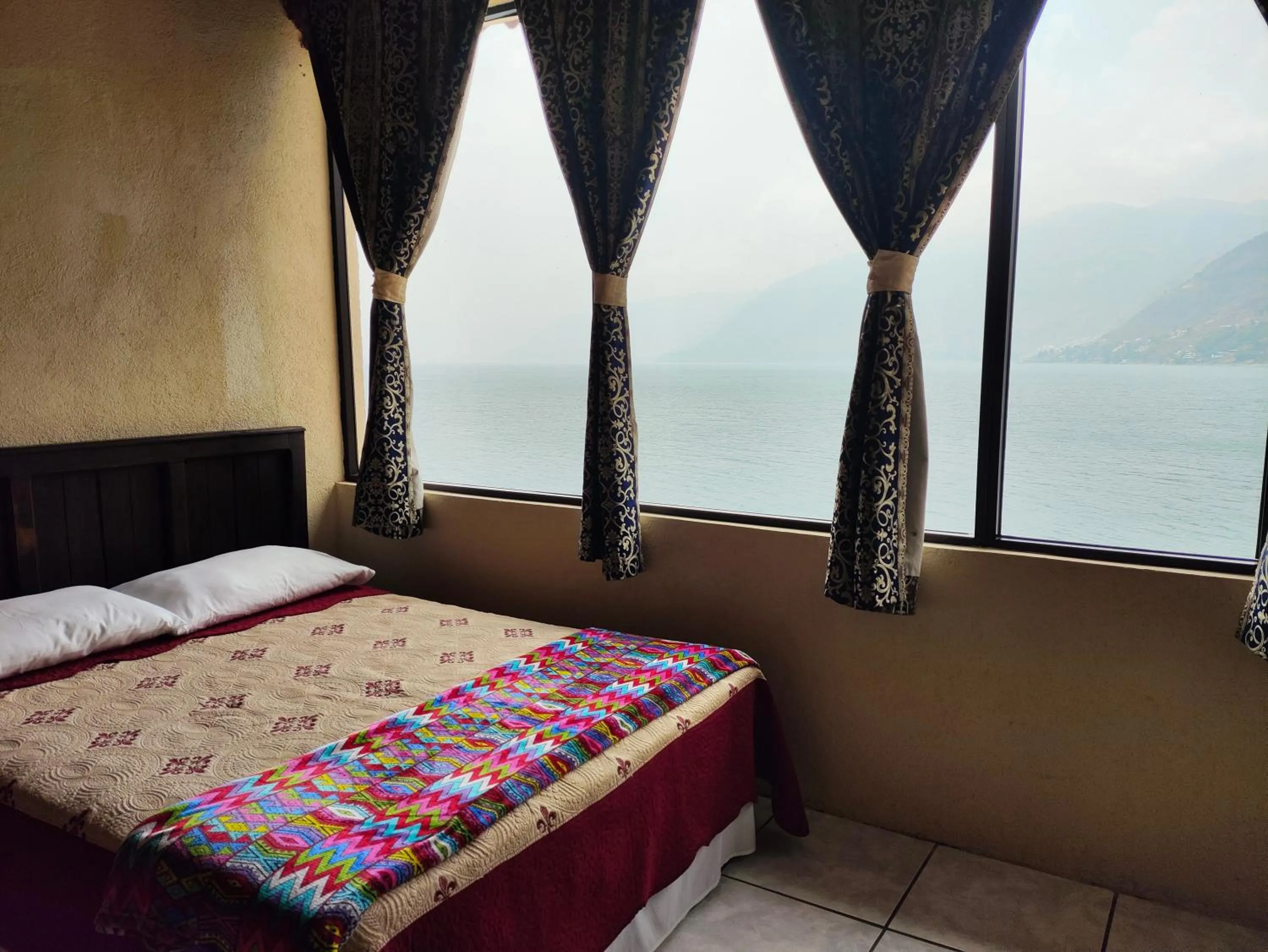 Bed in Hotel Restaurante La Villa de los Dioses