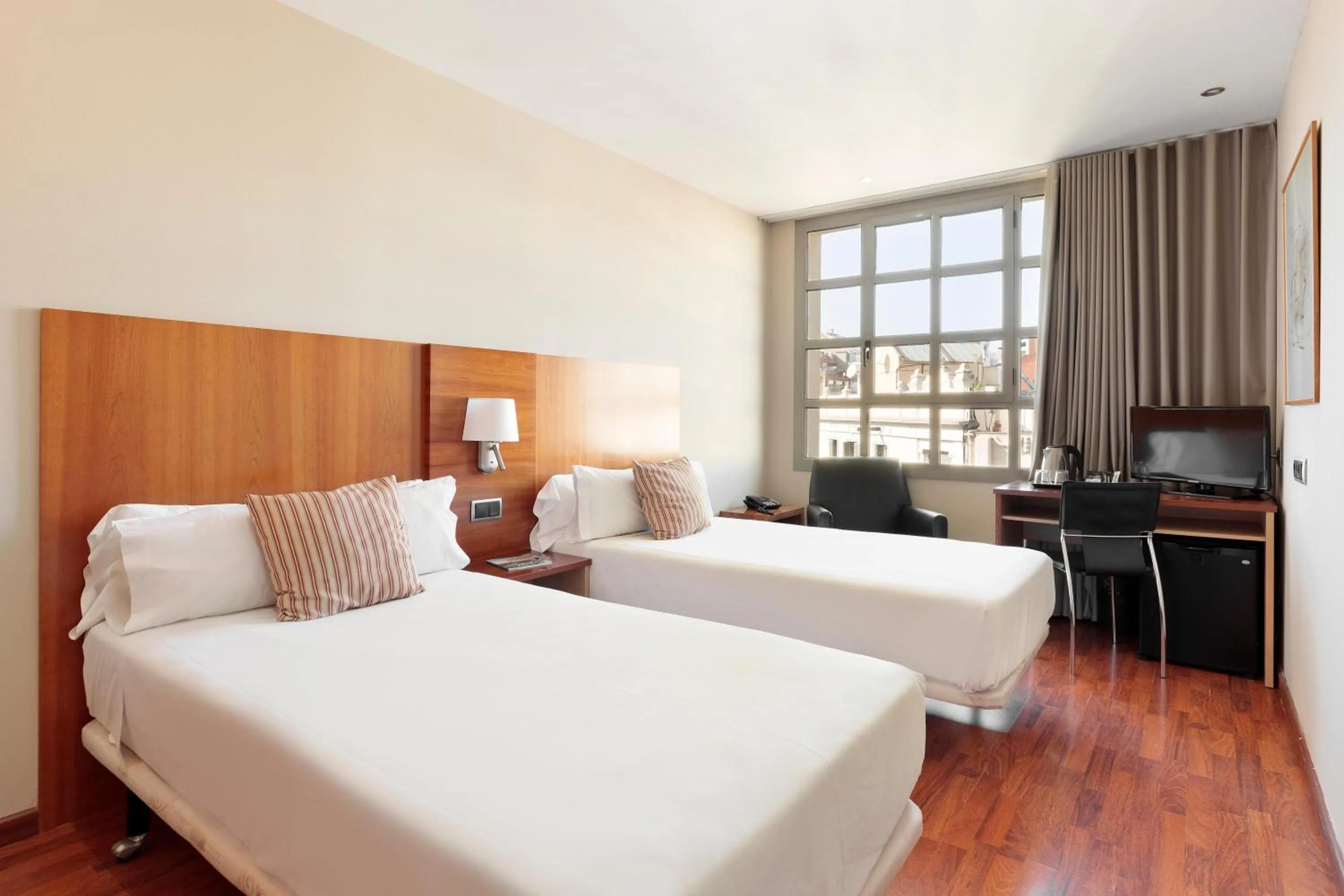 Photo of the whole room, Bed in Hotel Best Aranea