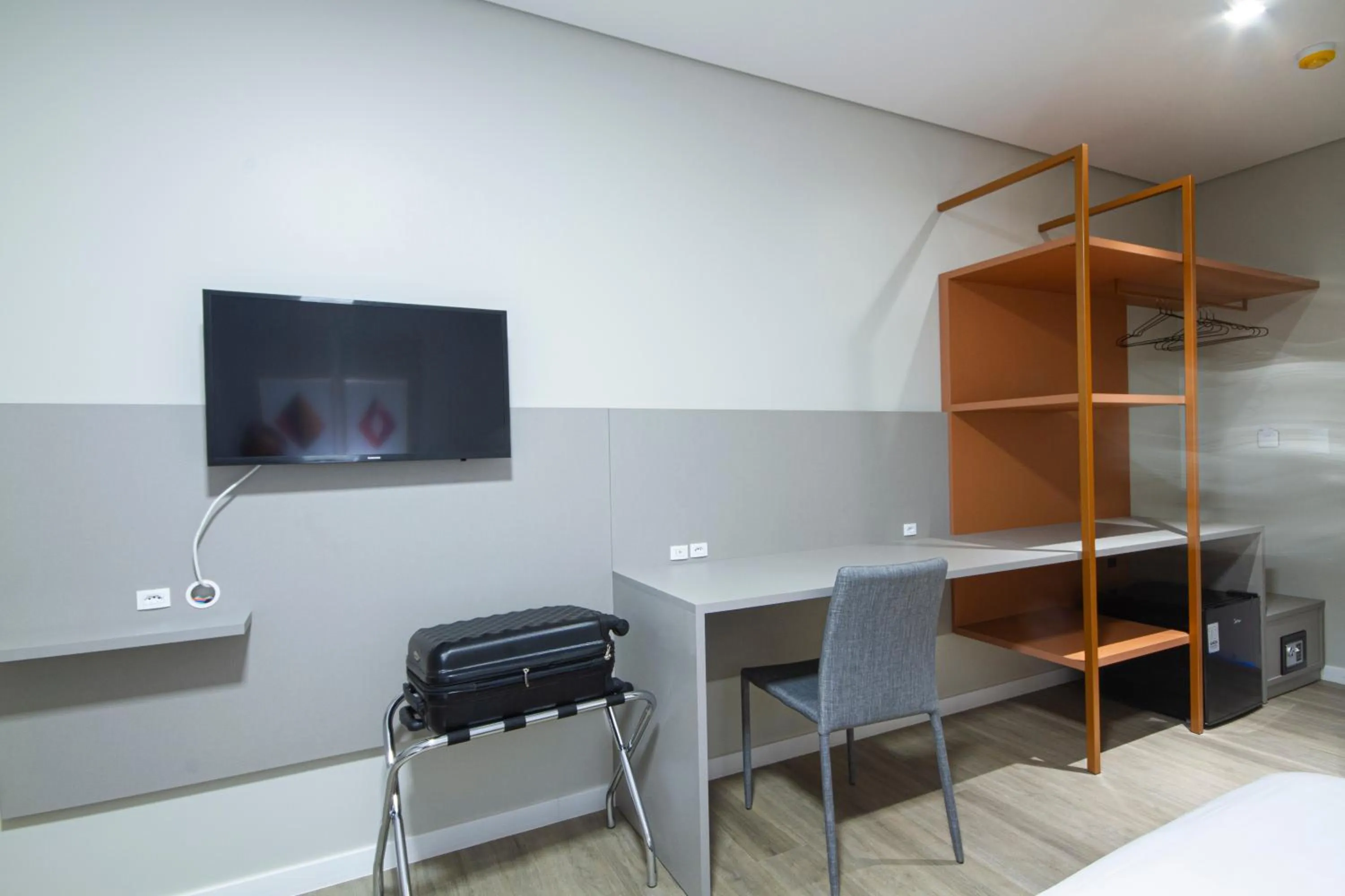 TV and multimedia in Hotel Darolt Criciúma