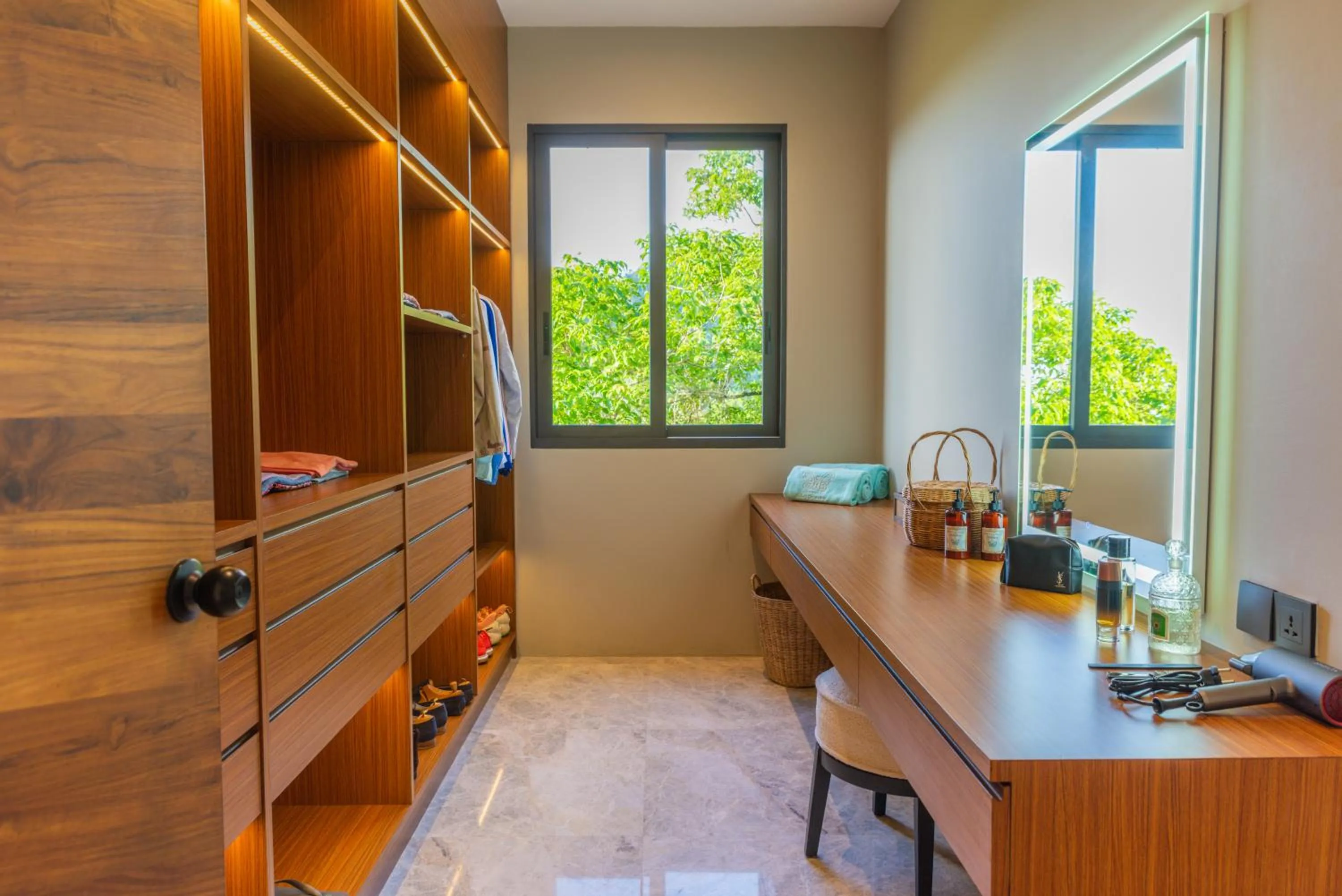 wardrobe in Ida B Domain Resort