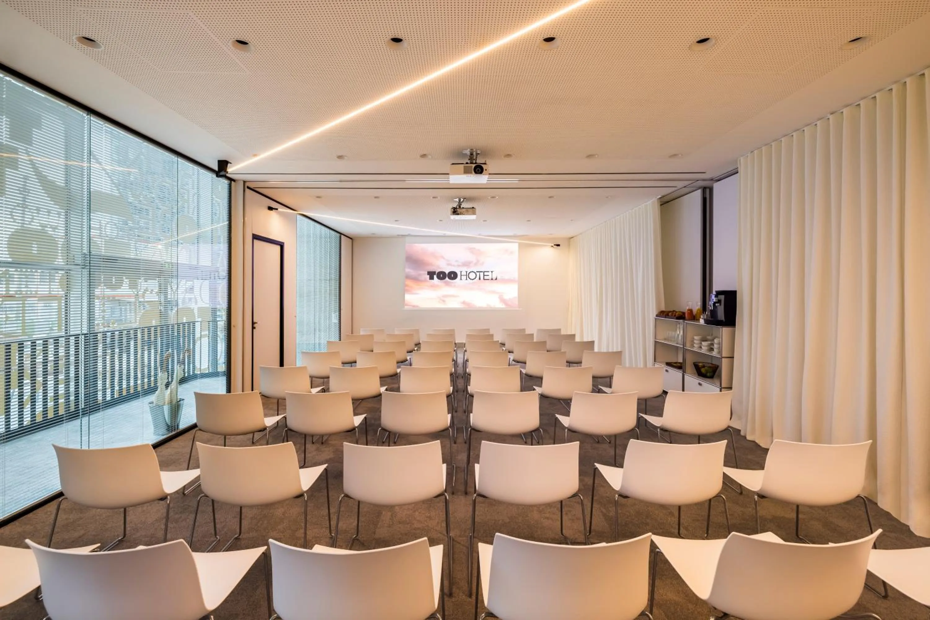 Meeting/conference room in Too Hotel & Spa Paris - MGallery Collection
