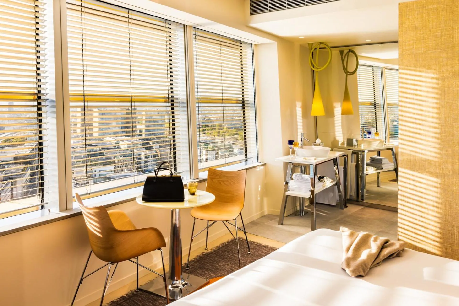 Bathroom, Bed in Too Hotel & Spa Paris - MGallery Collection