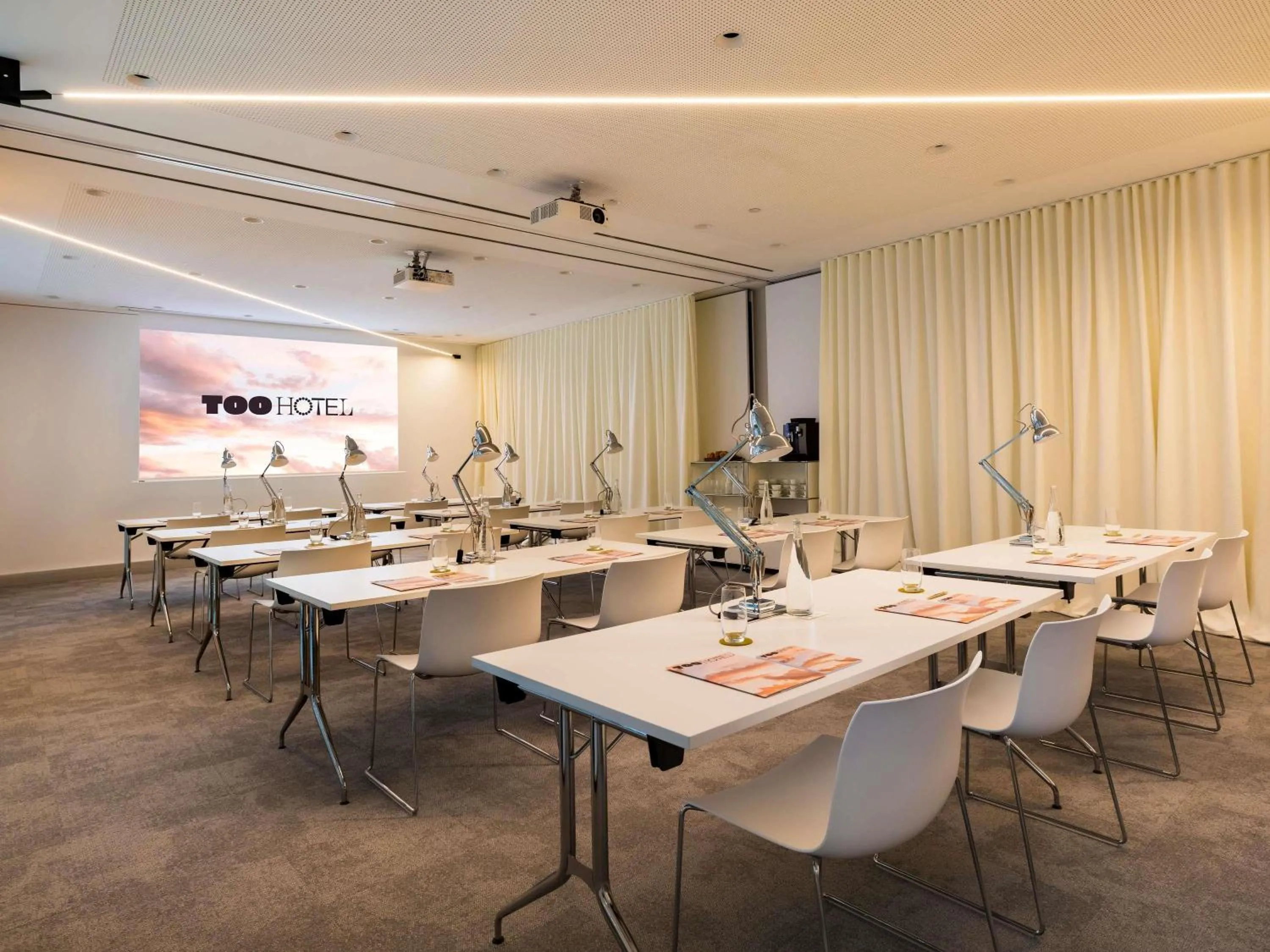 Meeting/conference room in Too Hotel & Spa Paris - MGallery Collection