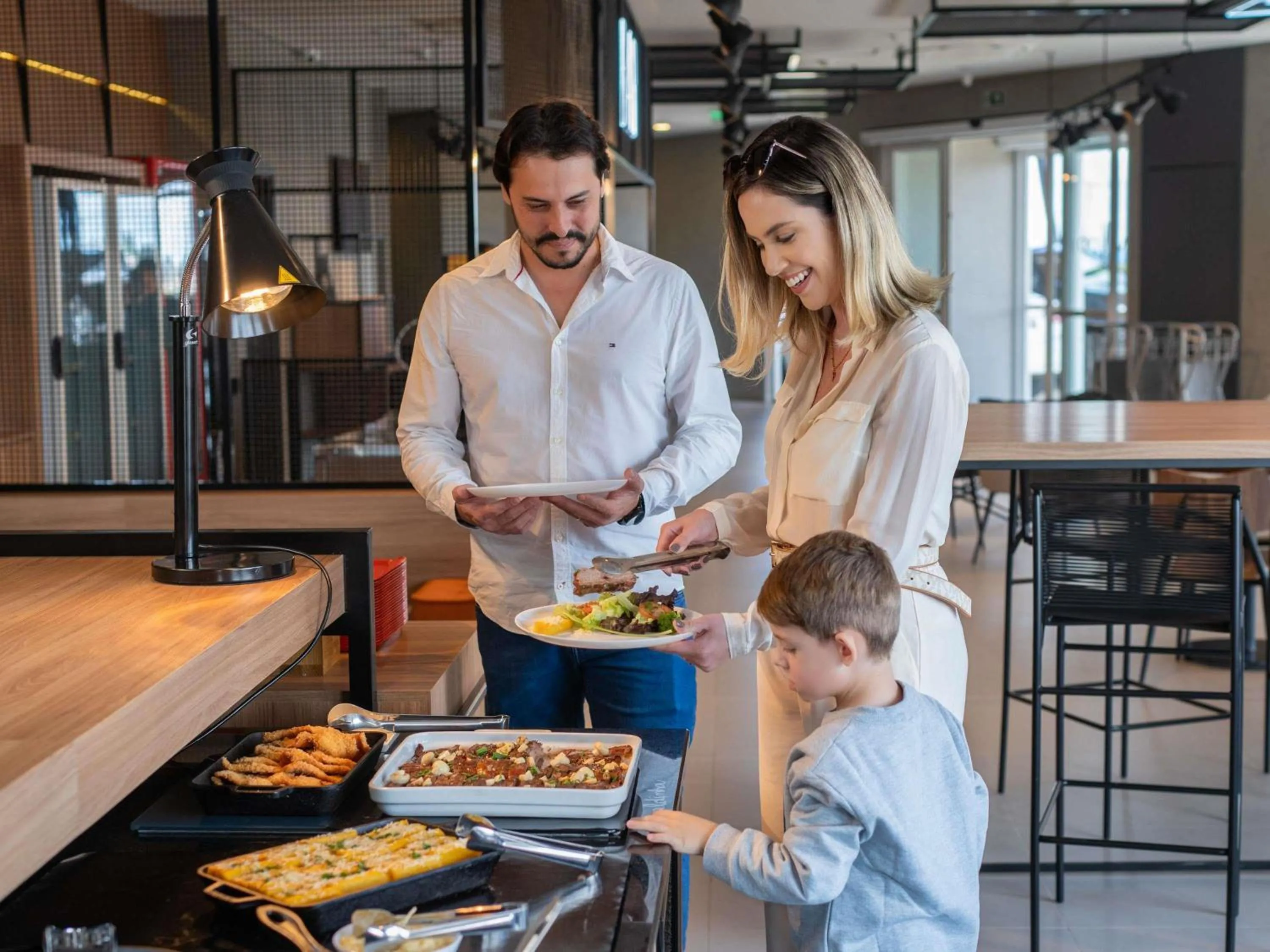 Restaurant/places to eat in ibis Guarapuava