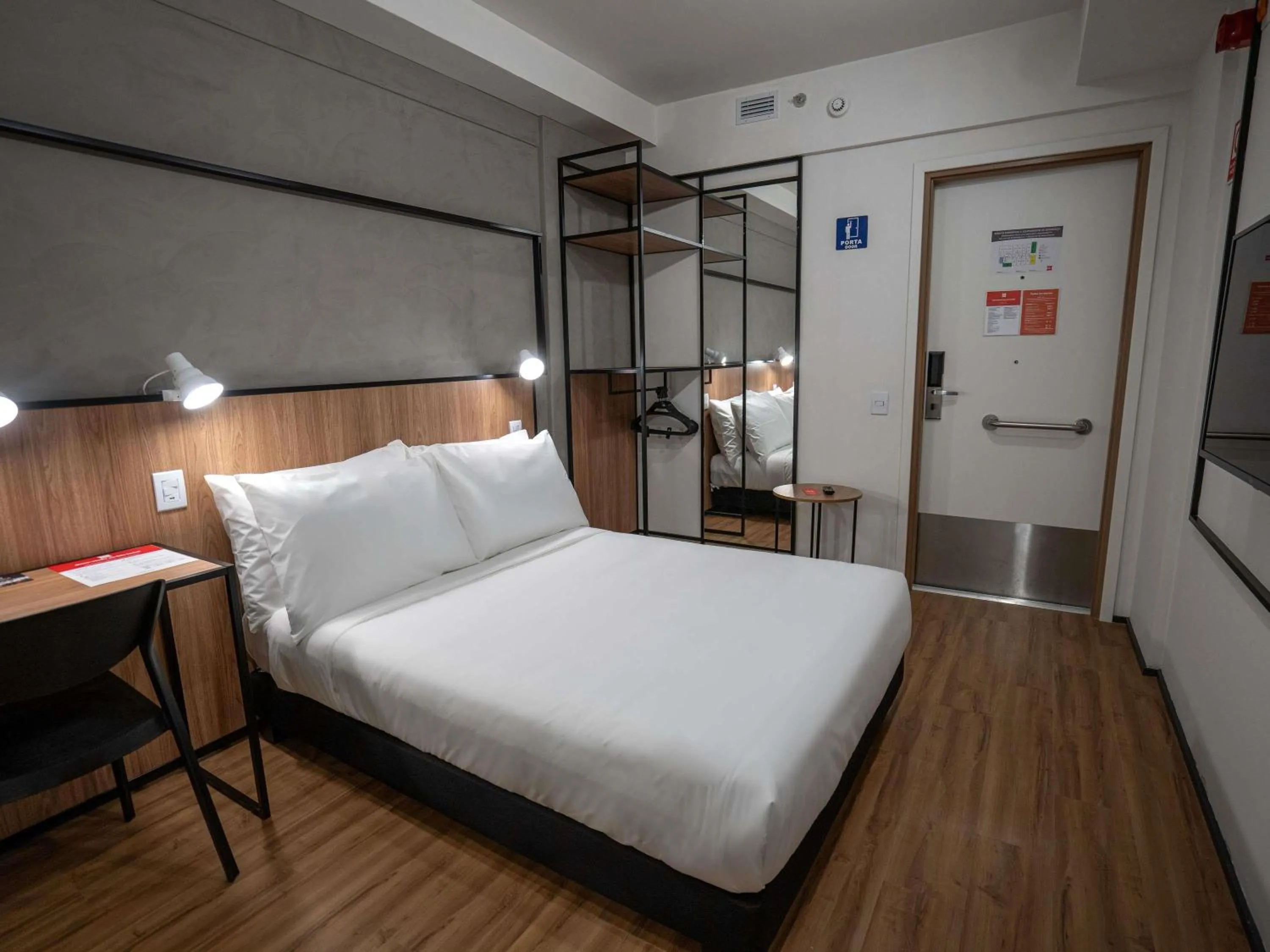 Standard Double Room - Disability Access in ibis Guarapuava