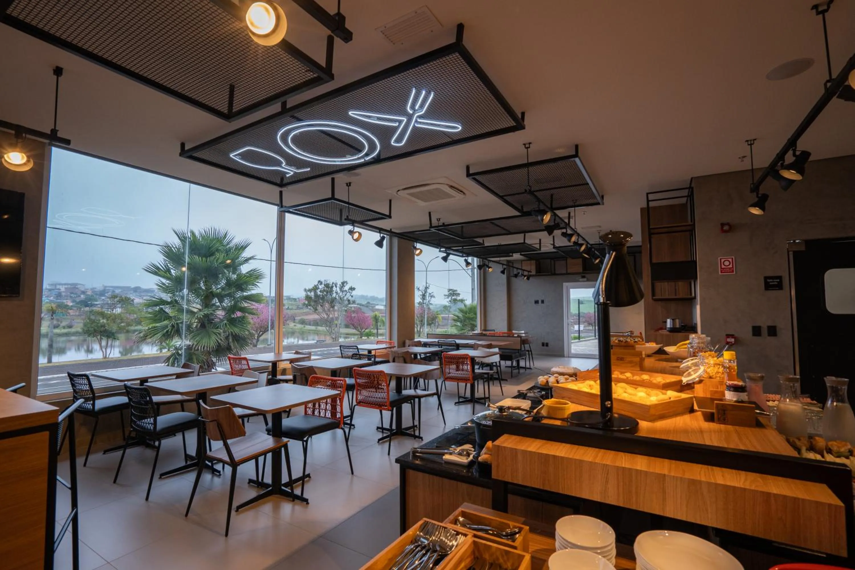 Restaurant/places to eat in ibis Guarapuava